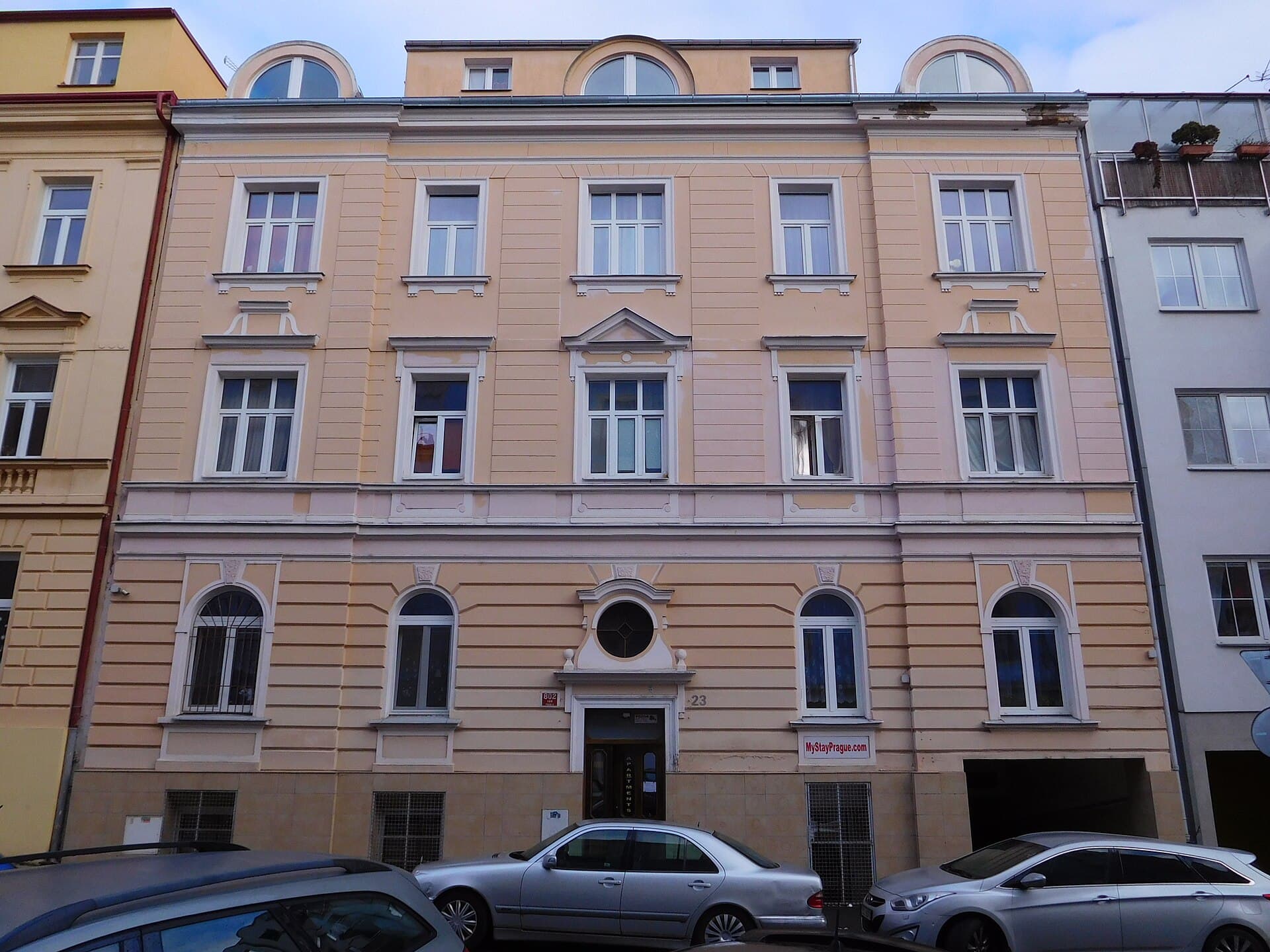MyStayPrague Apartments (via Wikimedia Commons, CC BY-SA 3.0)