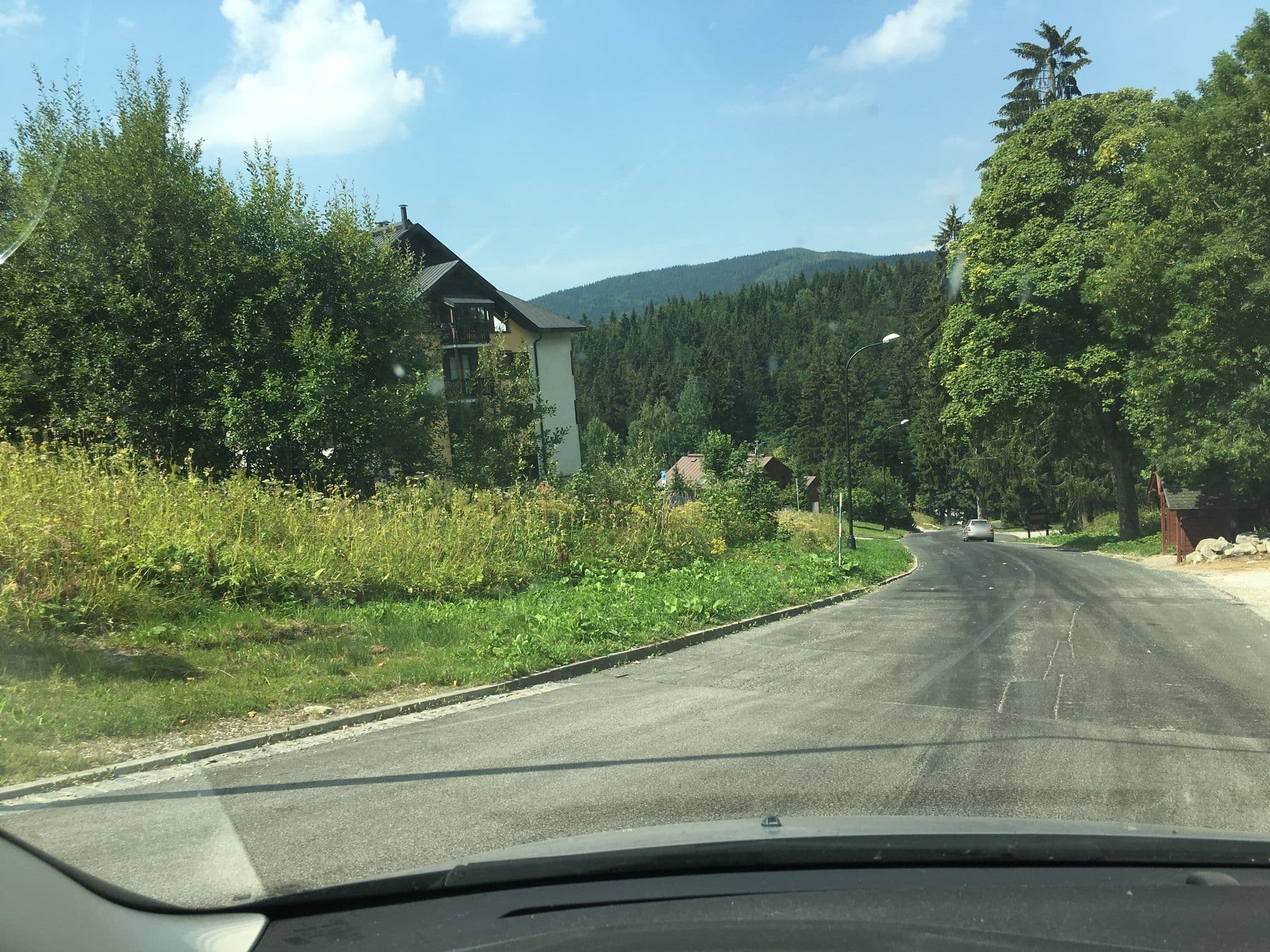 Street view near Penzion Brnēnka, Špindlerův Mlýn — © bejotel (CC BY-SA · Mapillary)