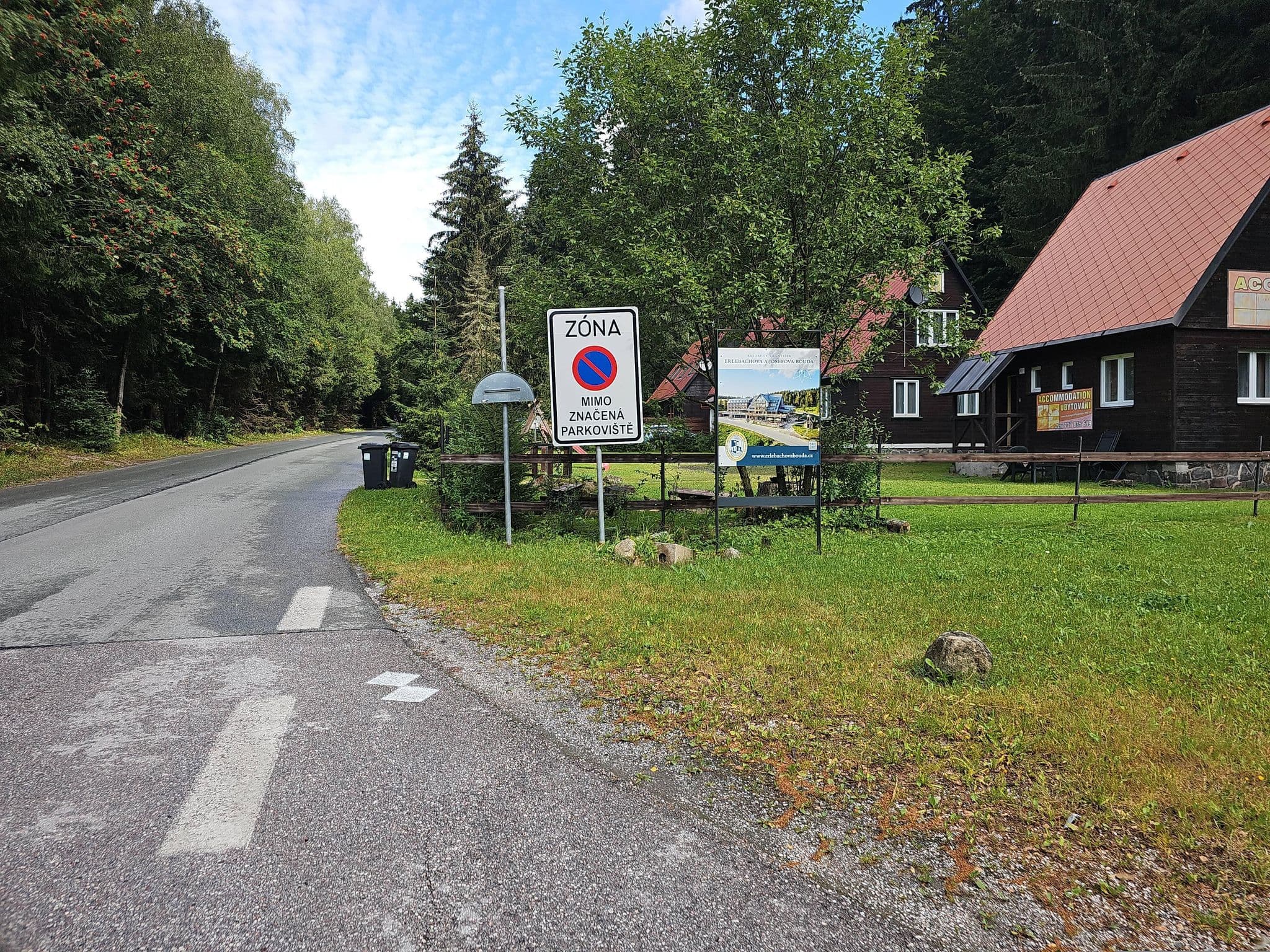 Street view near Chaty Špindleruv Mlýn, Špindlerův Mlýn — © DmitTrix (CC BY-SA · Mapillary)