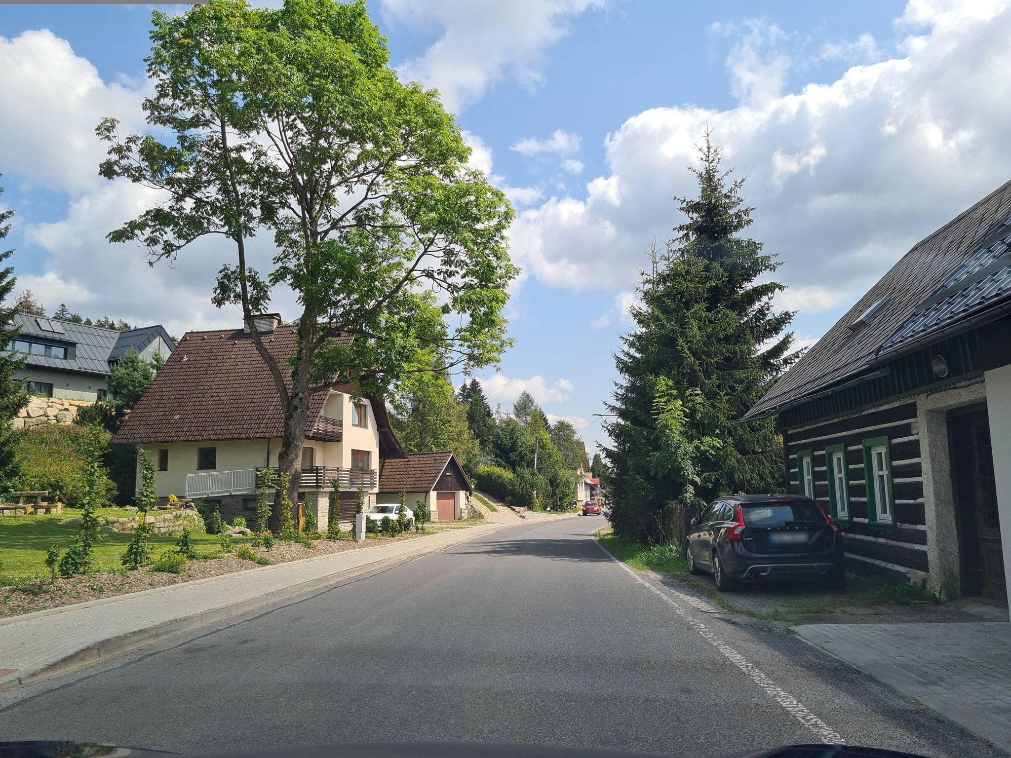 Street view near Chalupa Joudovna, Janov nad Nisou — © kino (CC BY-SA · Mapillary)