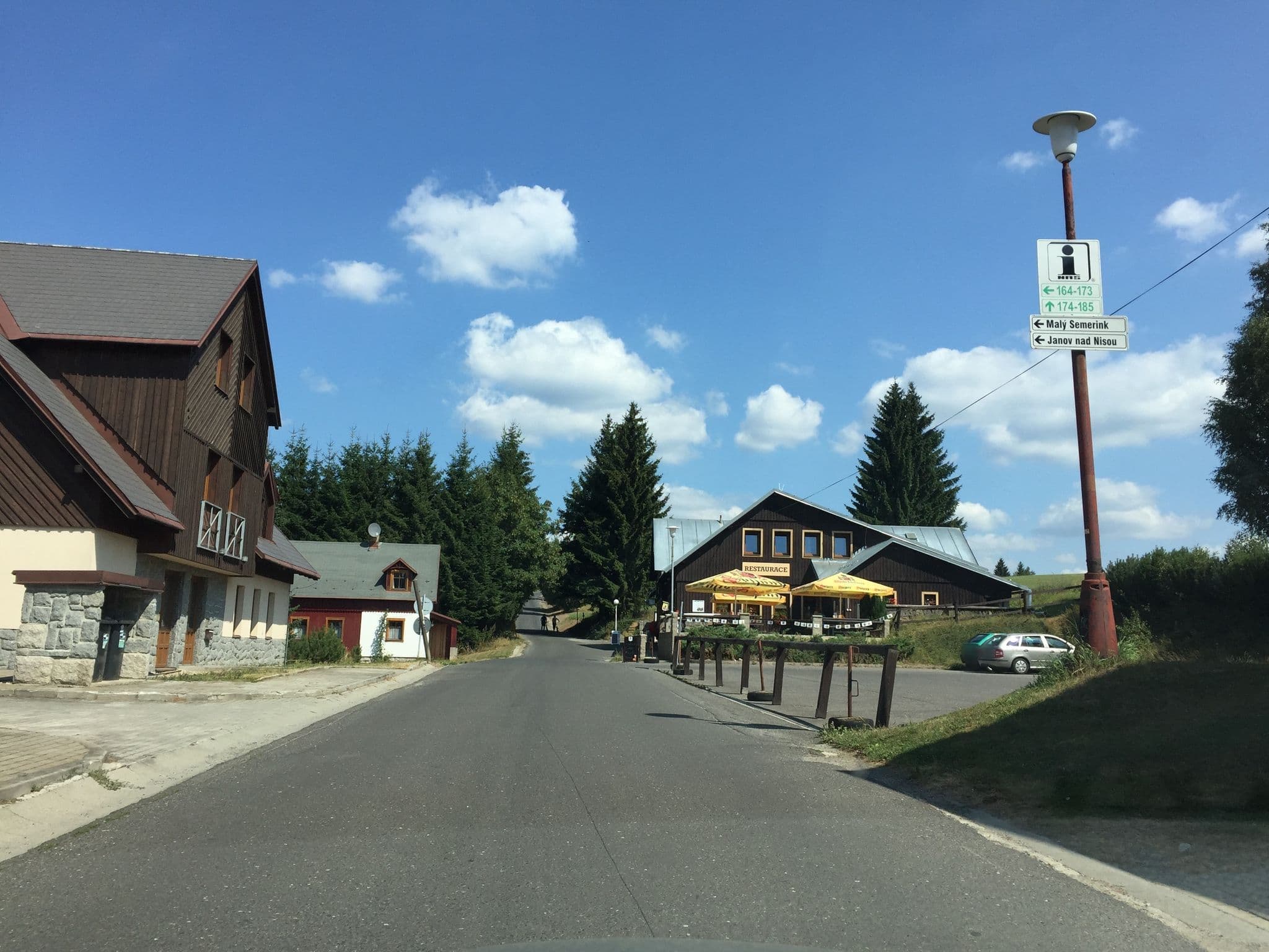 Street view near Apartmán-Hrabětice v Jizerských horách, Janov nad Nisou — © it_s_so_funny (CC BY-SA · Mapillary)