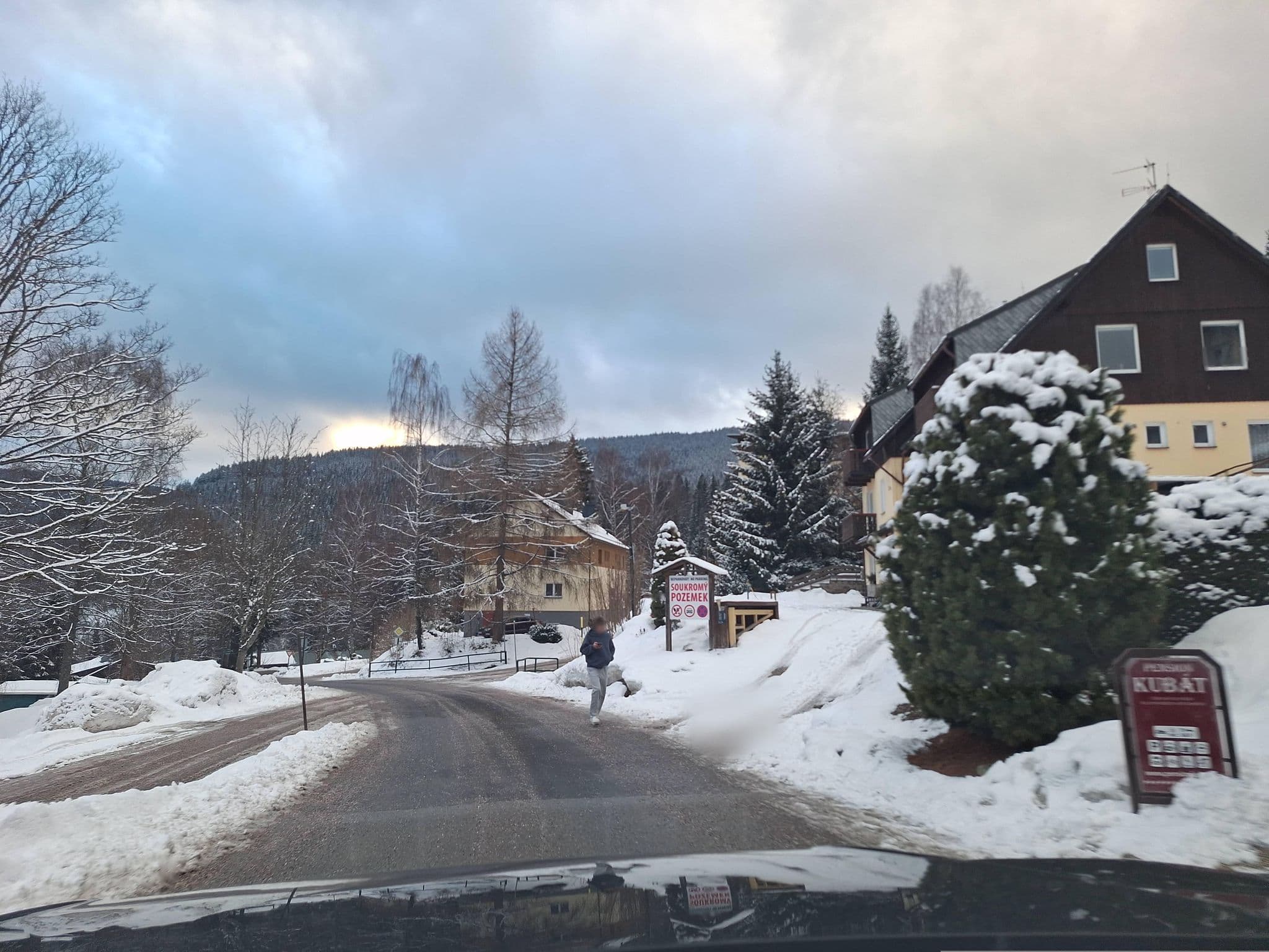 Street view near Penzion Kubát, Špindlerův Mlýn — © gob (CC BY-SA · Mapillary)