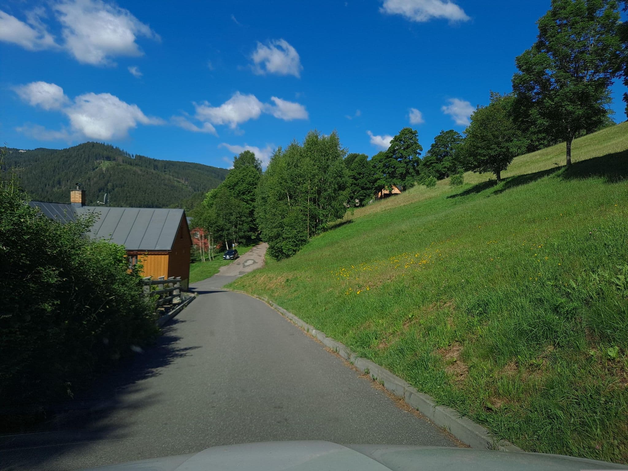 Street view near Horská chata U Pekařů, Svoboda nad Úpou — © gob (CC BY-SA · Mapillary)