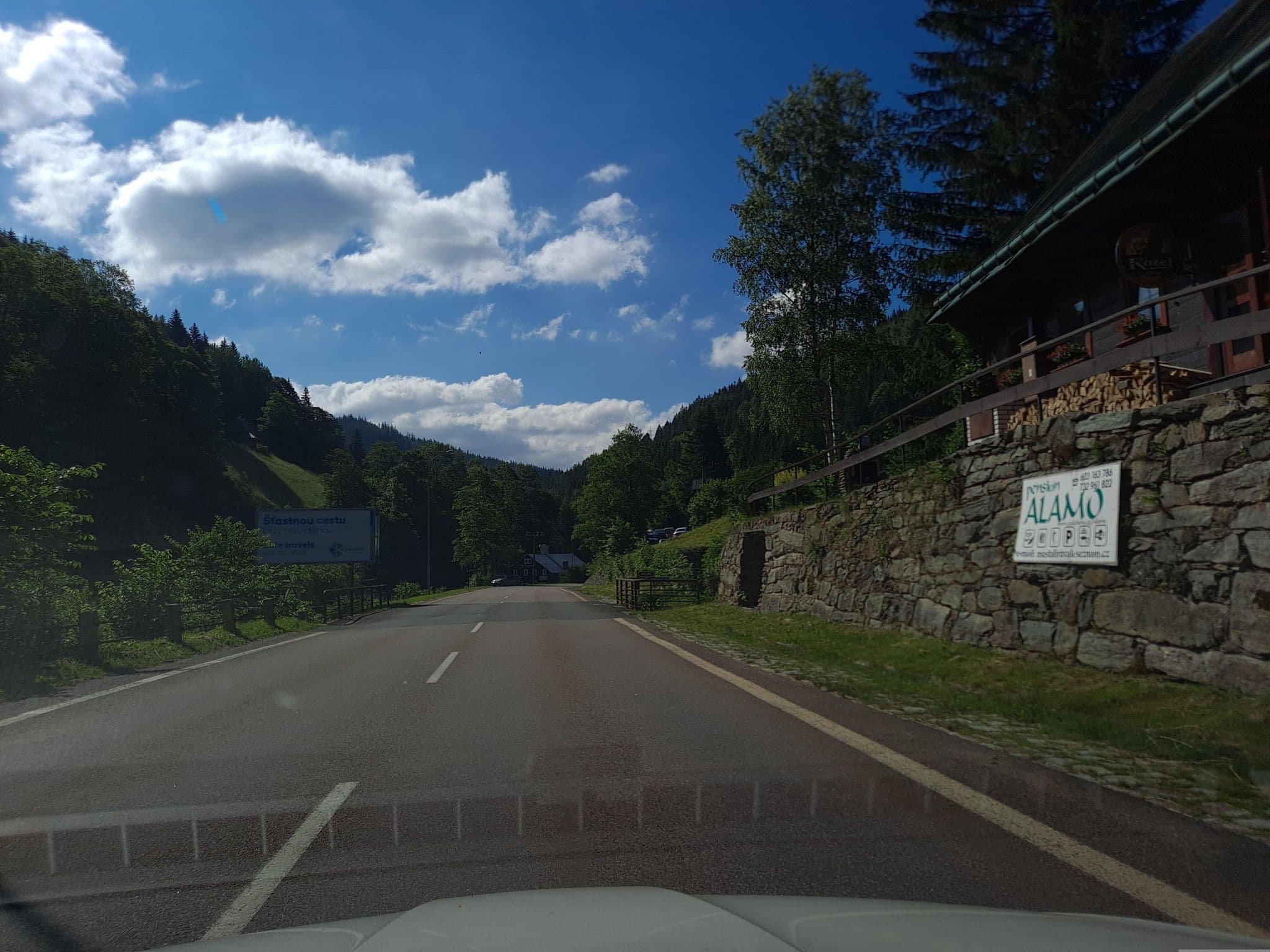 Street view near Penzion Alamo, Svoboda nad Úpou — © gob (CC BY-SA · Mapillary)
