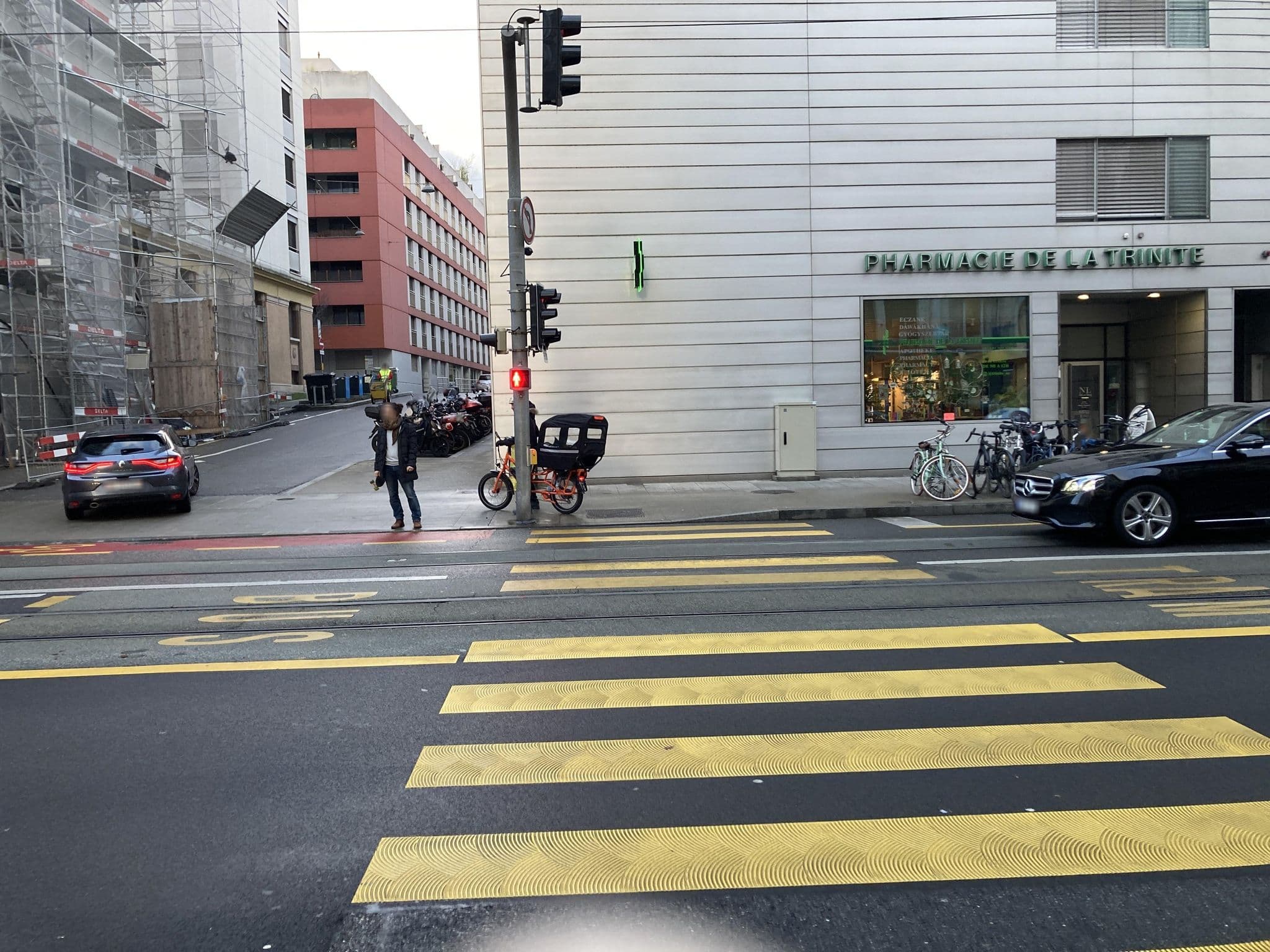 Street view near Quality Hotel, Geneva — © Pervenches777 (CC BY-SA · Mapillary)