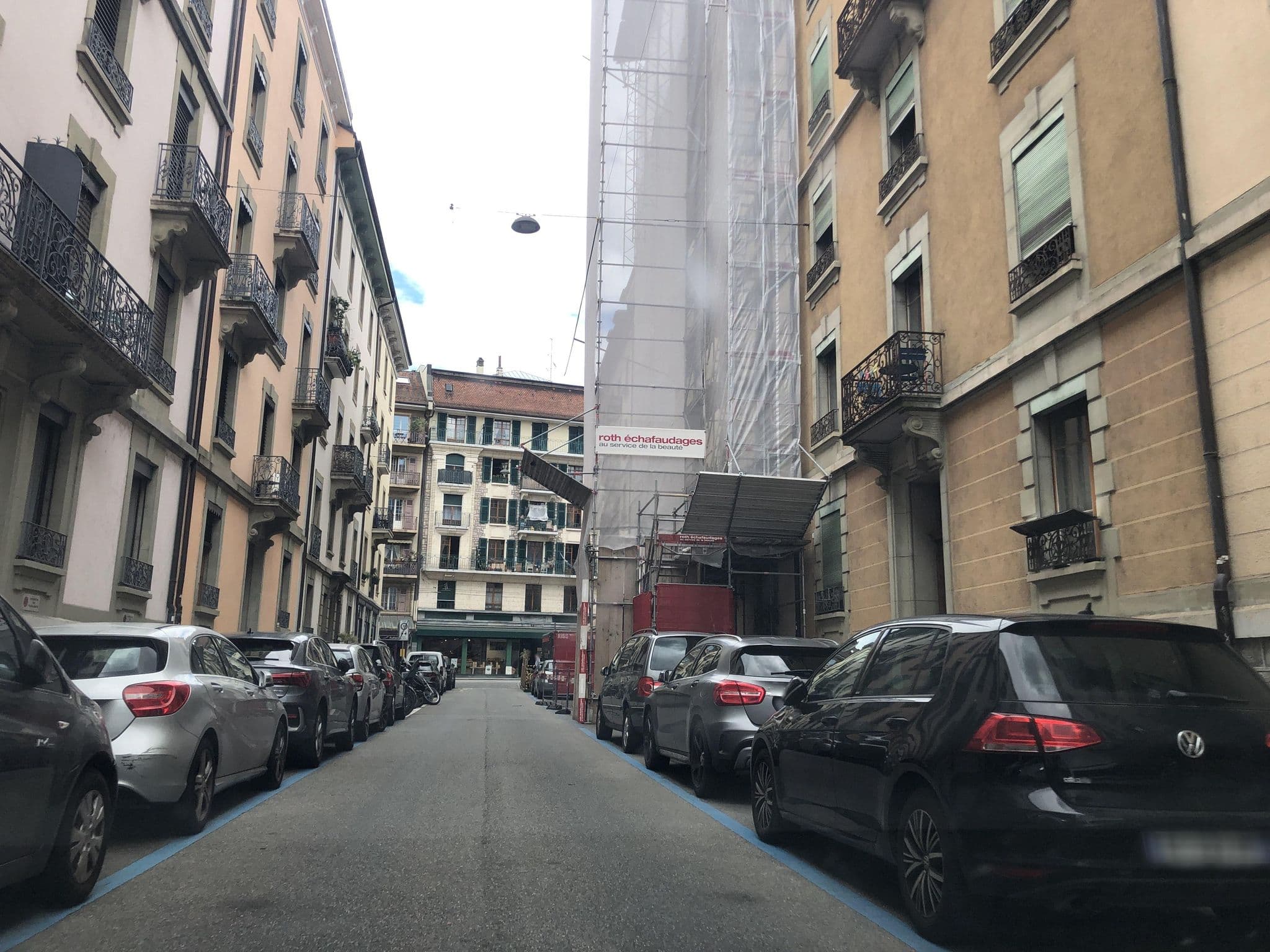 Street view near Hotel Vincennes, Geneva — © peterleth (CC BY-SA · Mapillary)