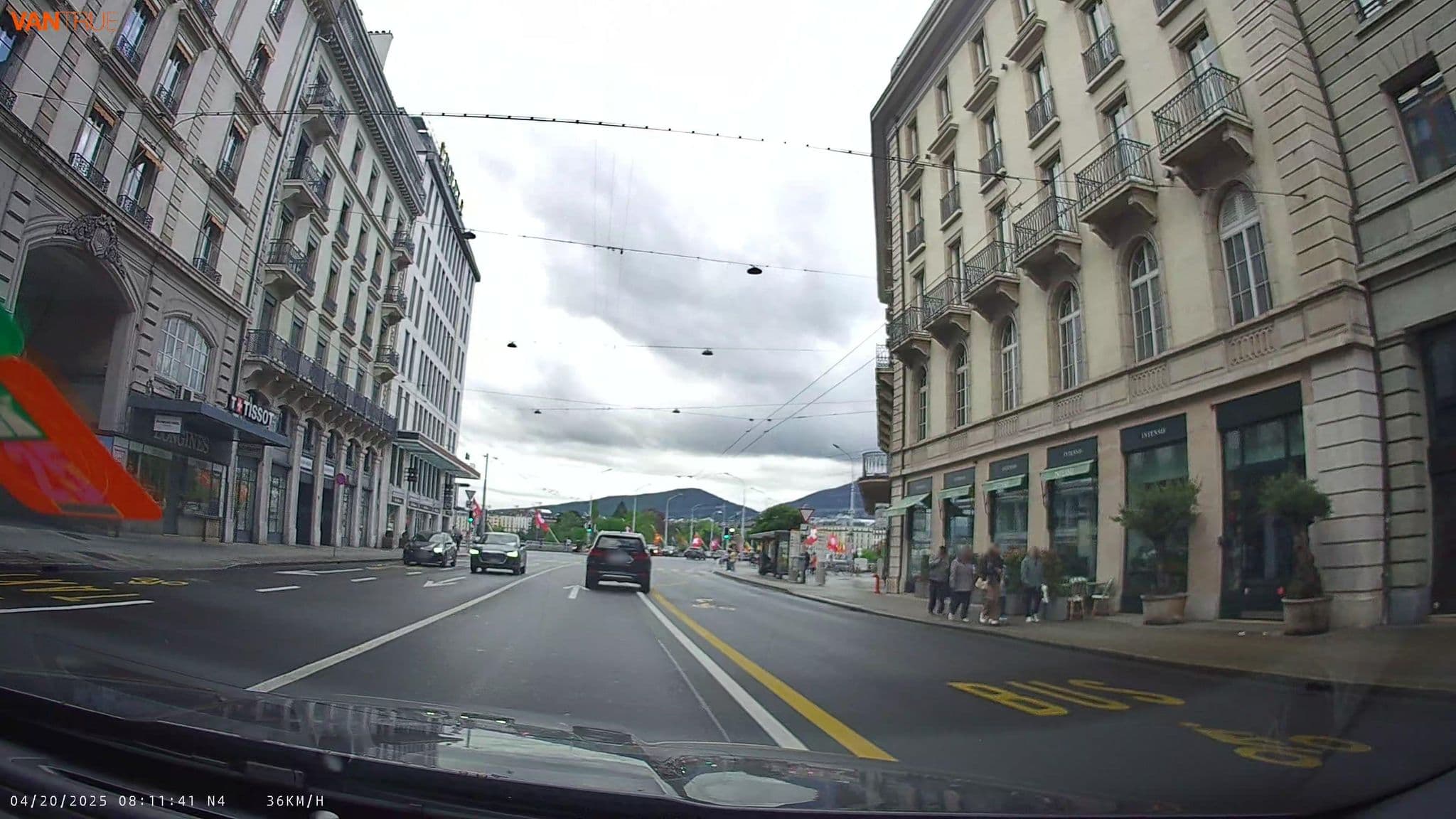 Street view near Salon Dufur, Geneva — © fcignat (CC BY-SA · Mapillary)