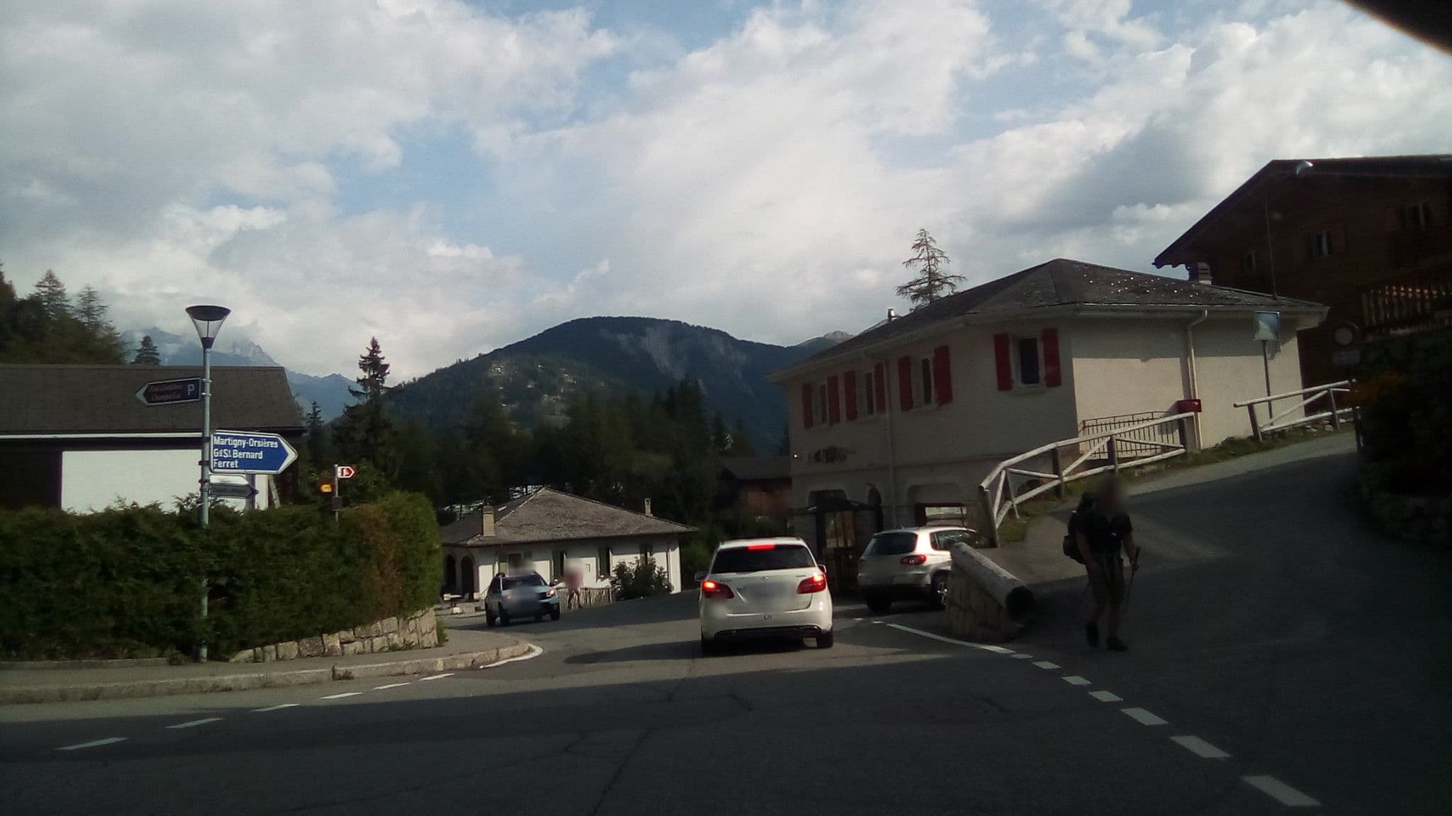 Street view near Auberge de la Foret, Orsières — © randalf (CC BY-SA · Mapillary)