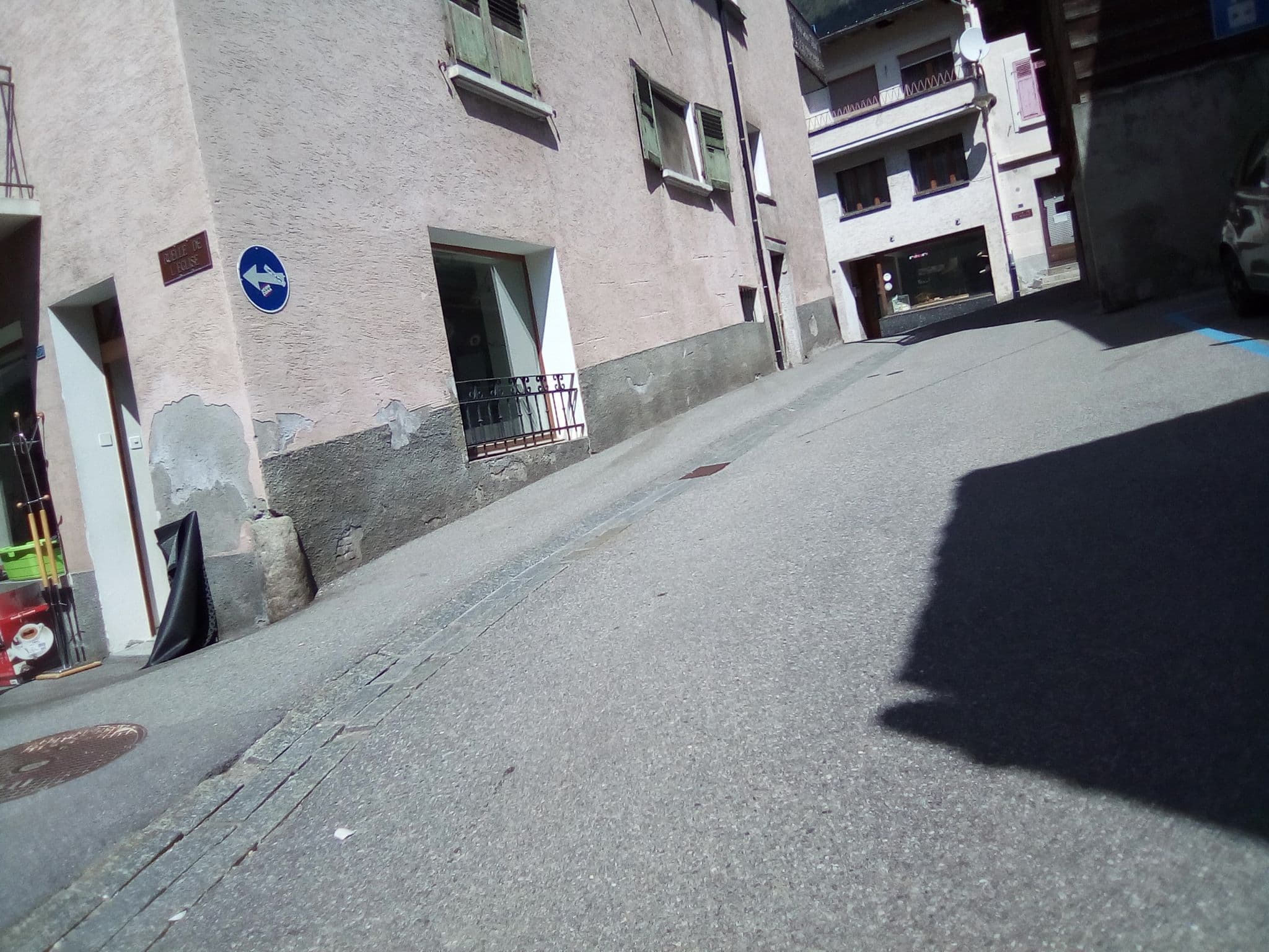 Street view near Hotel de l'Union, Orsières — © randalf (CC BY-SA · Mapillary)