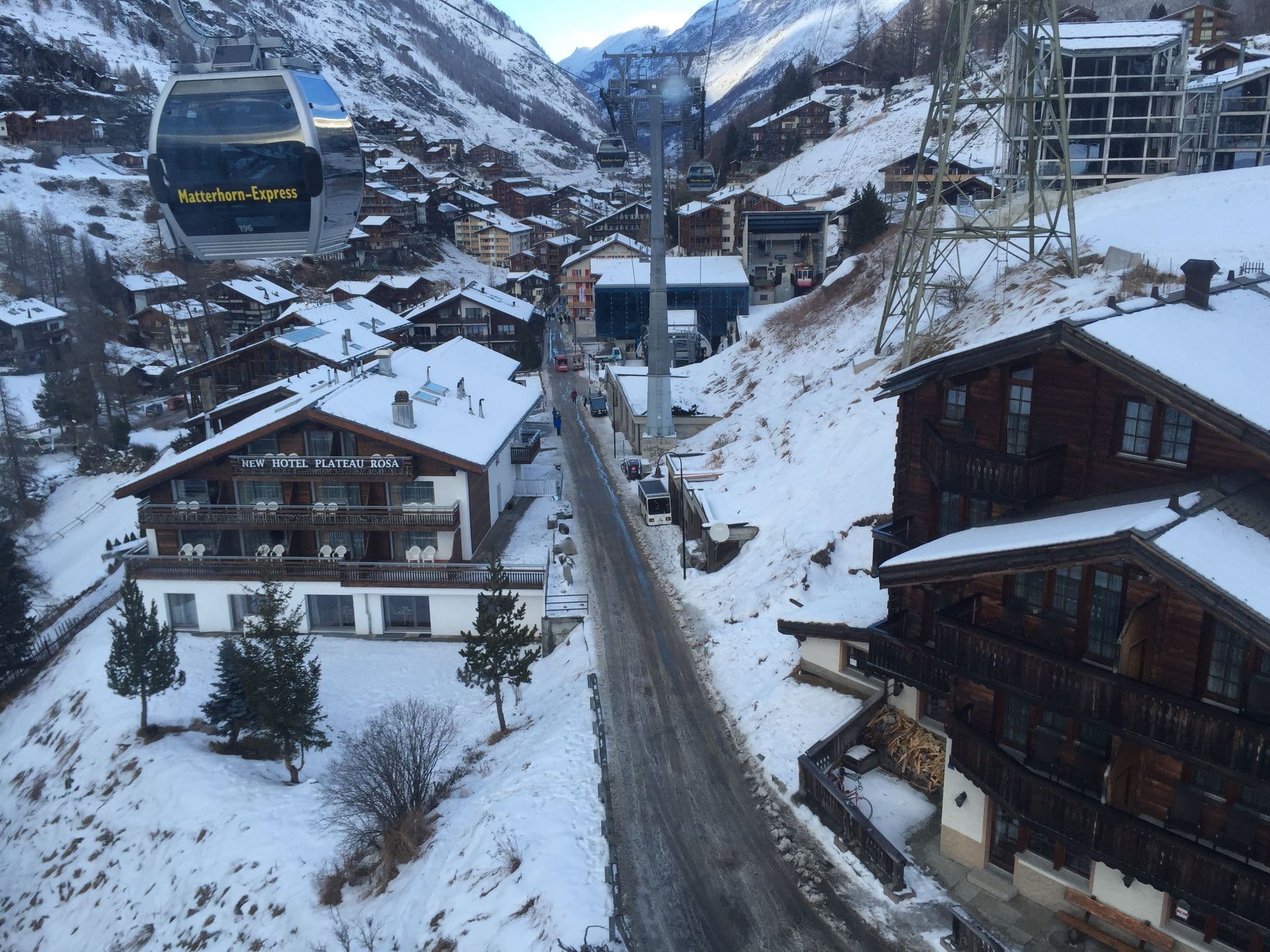 Street view near Hotel Garni Kronig, Zermatt — © nisselson (CC BY-SA · Mapillary)