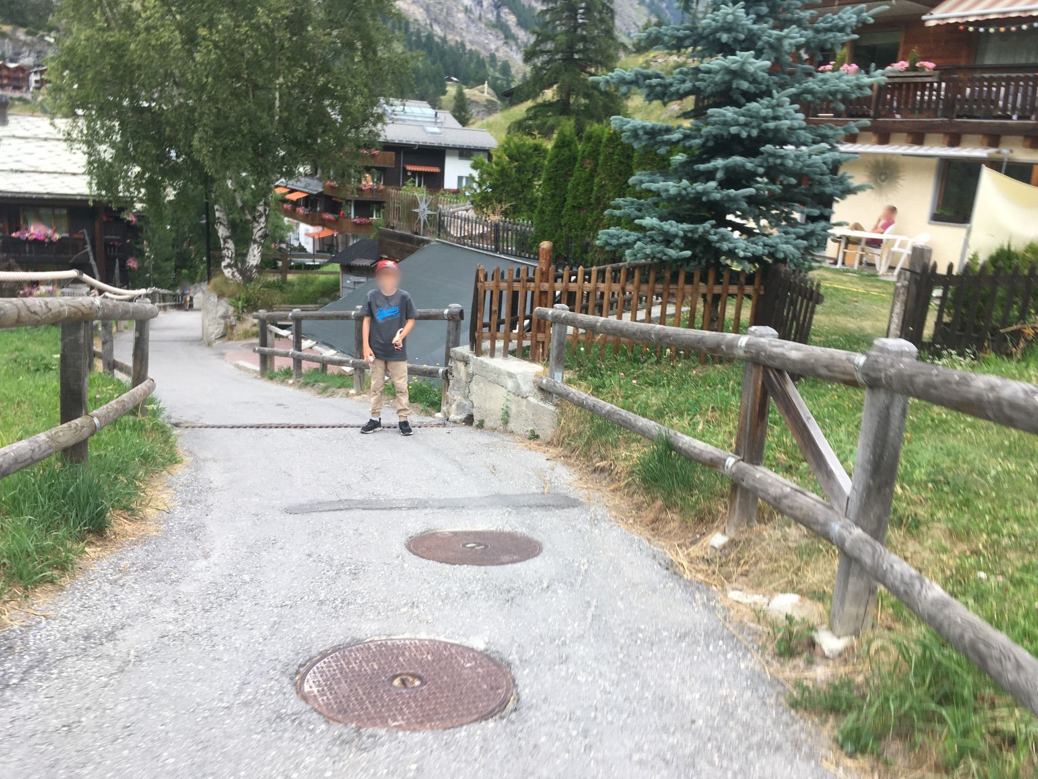 Street view near Chalet Cortina, Zermatt — © beat (CC BY-SA · Mapillary)