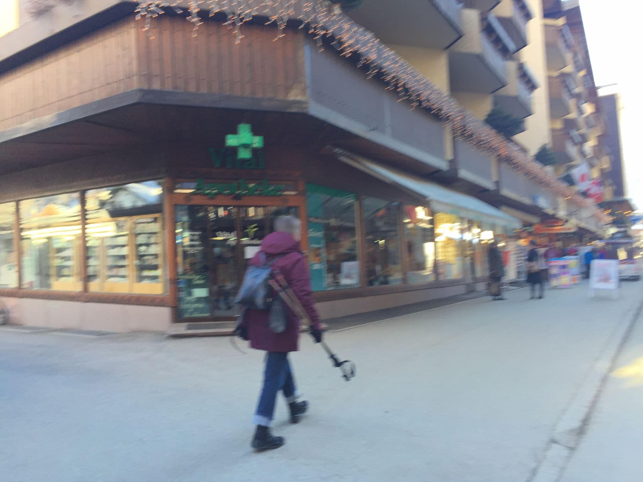 Street view near Hotel Schweizerhof And Residence Zermatt, Zermatt — © nisselson (CC BY-SA · Mapillary)