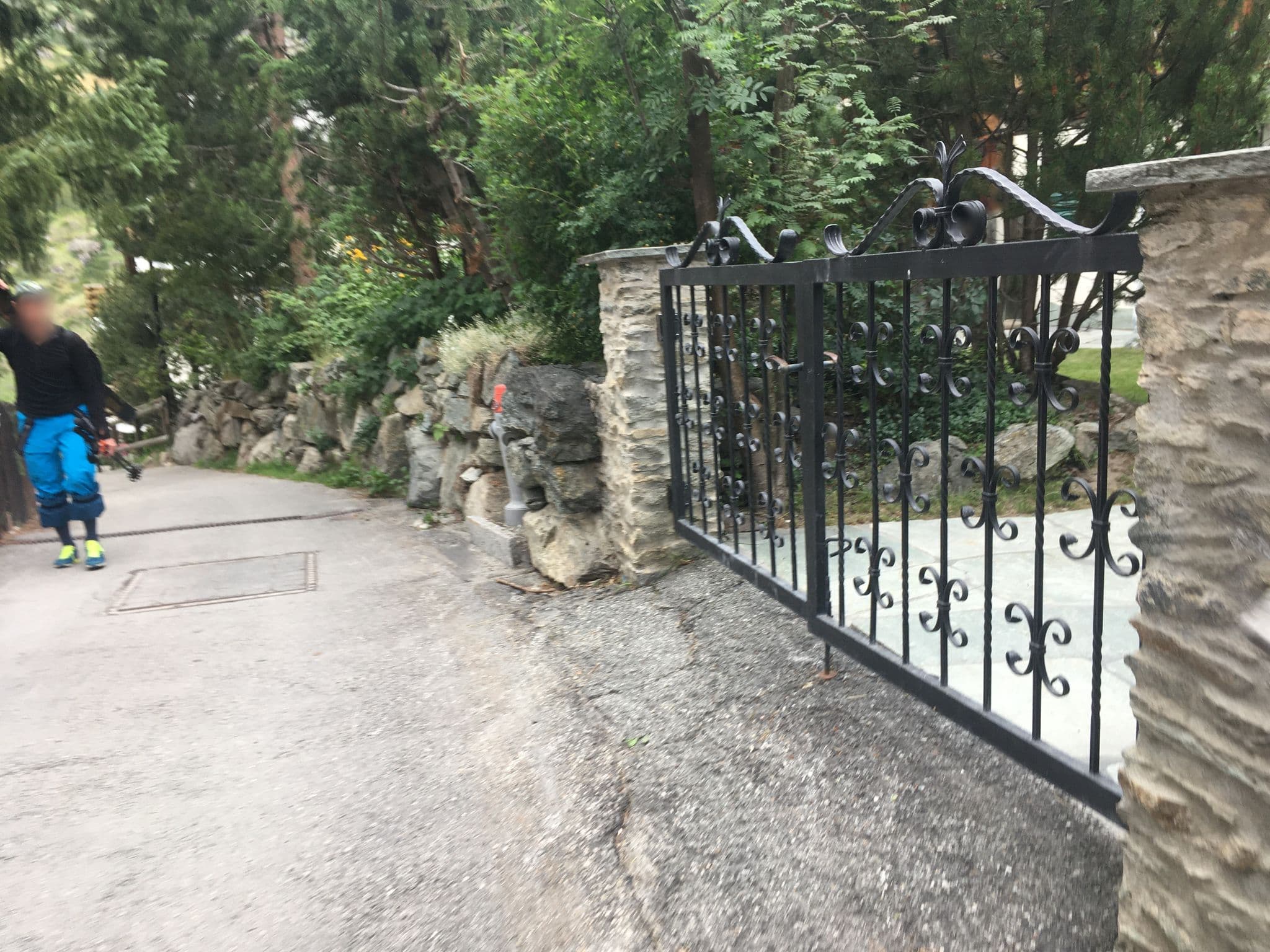 Street view near Perren Ernesto und Yolanda (-Terzi), Zermatt — © beat (CC BY-SA · Mapillary)