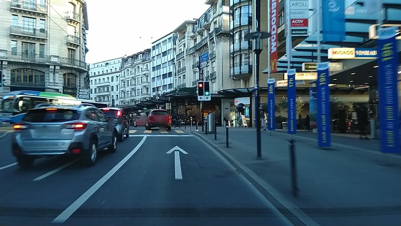Street view near Kempinski, Montreux — © selfishseahorse (CC BY-SA · Mapillary)
