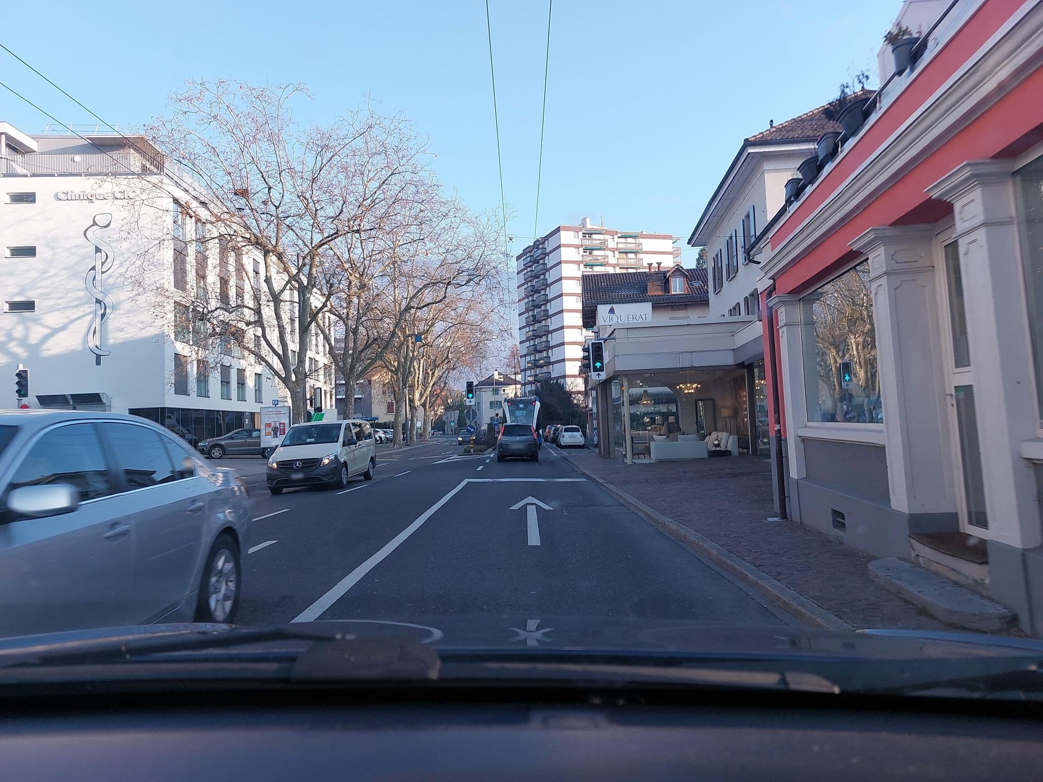 Street view near Hotel de Etoile, Montreux — © Balbenar (CC BY-SA · Mapillary)