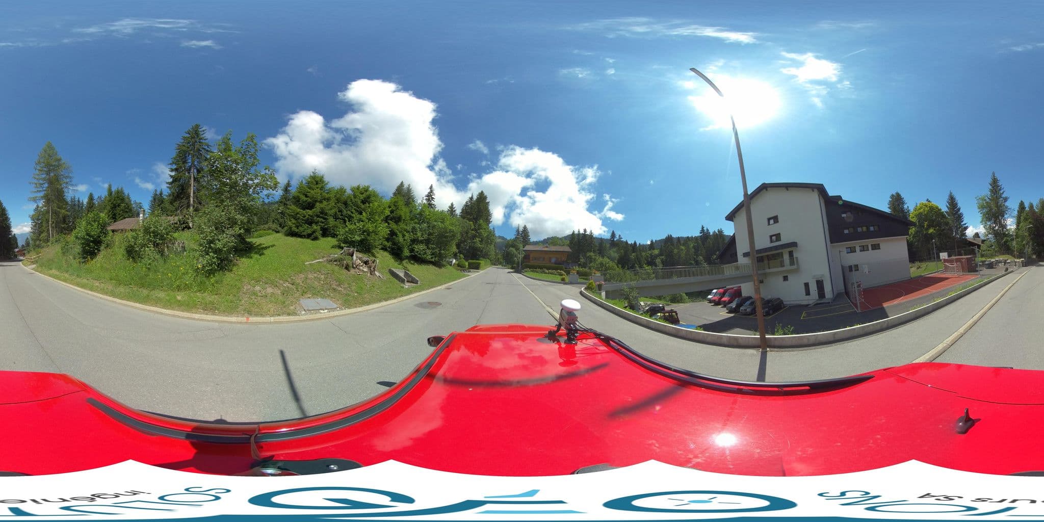 Street view near Le Roc, Villars-sur-Ollon — © epoc (CC BY-SA · Mapillary)