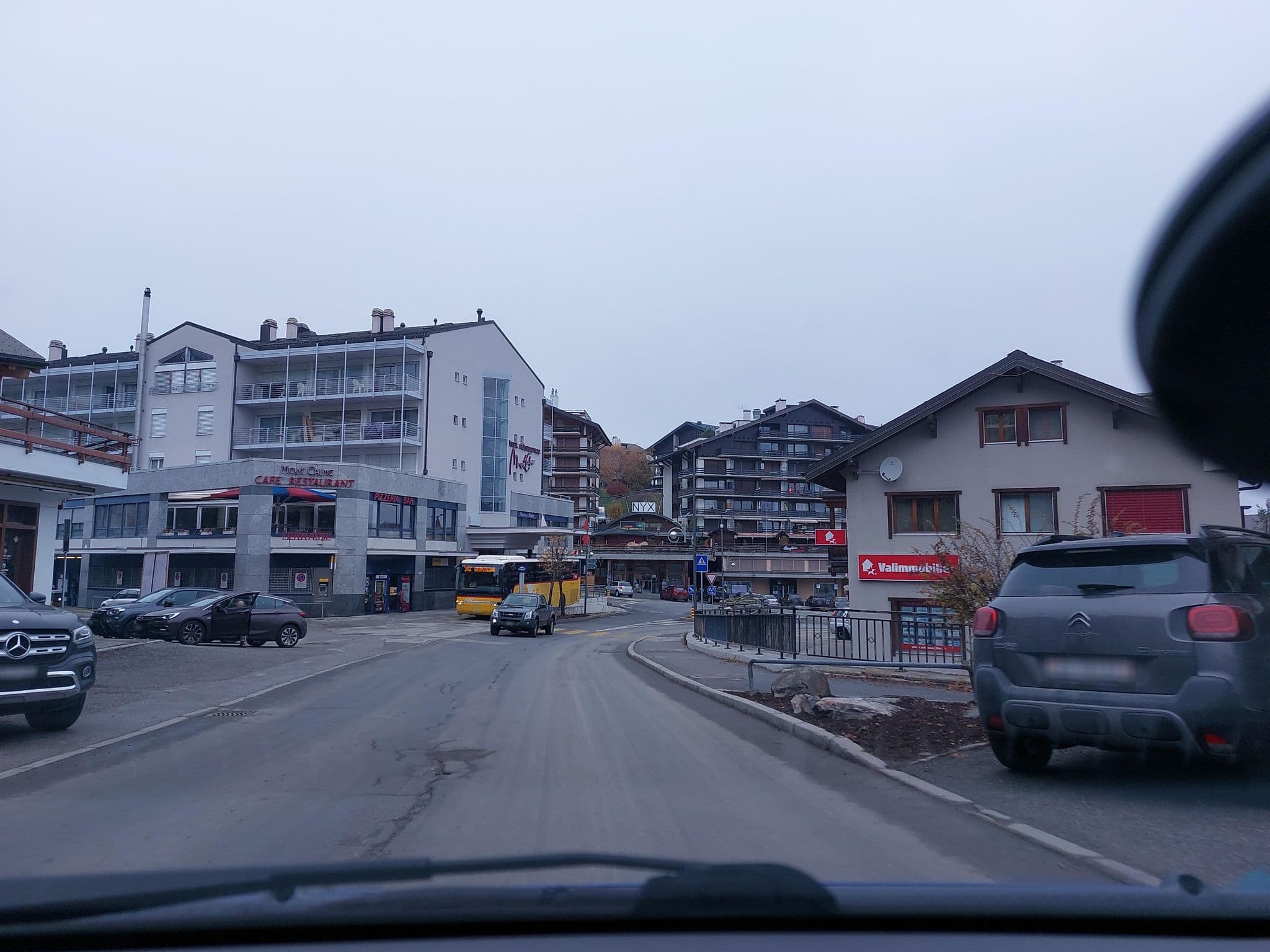 Street view near Raccard Apartments, Basse-Nendaz — © Balbenar (CC BY-SA · Mapillary)