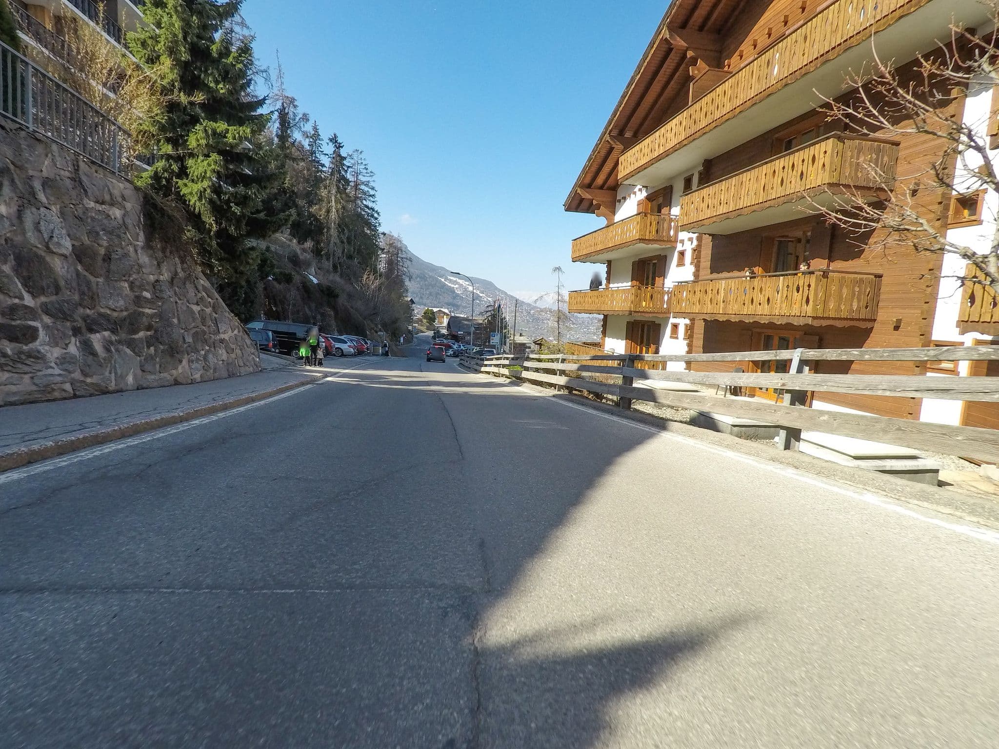 Street view near Mélèzes R-S MOUNTAIN & SKI LIFT apartements, Basse-Nendaz — © esario (CC BY-SA · Mapillary)