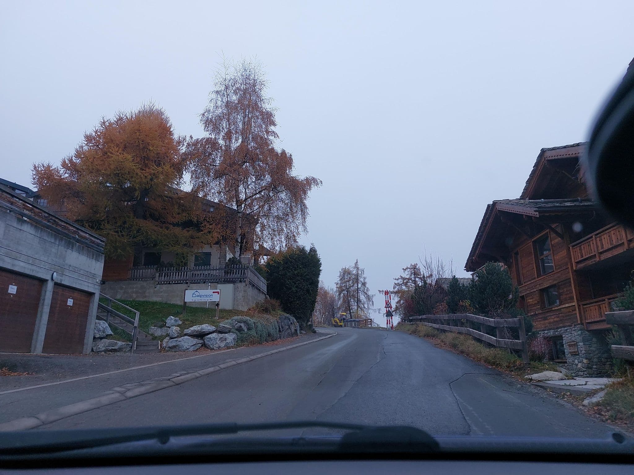 Street view near Alpvision Residences Nendaz, Basse-Nendaz — © Balbenar (CC BY-SA · Mapillary)