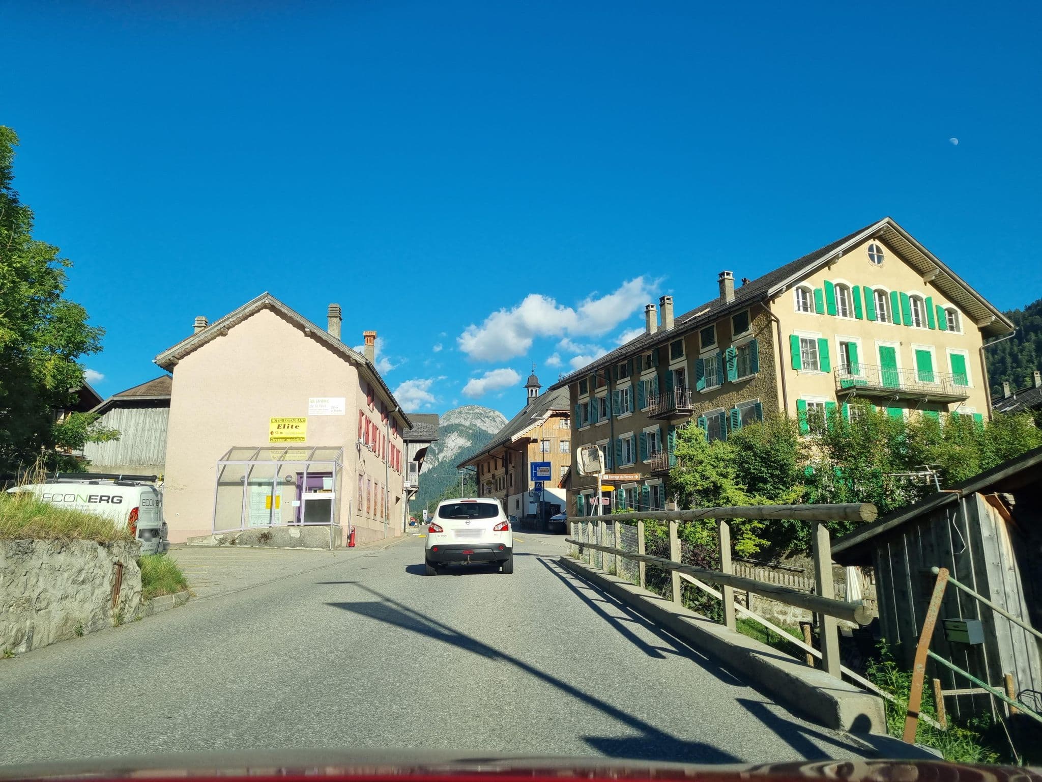 Street view near Hotel Elite, Château-d'Oex — © jerem0808 (CC BY-SA · Mapillary)