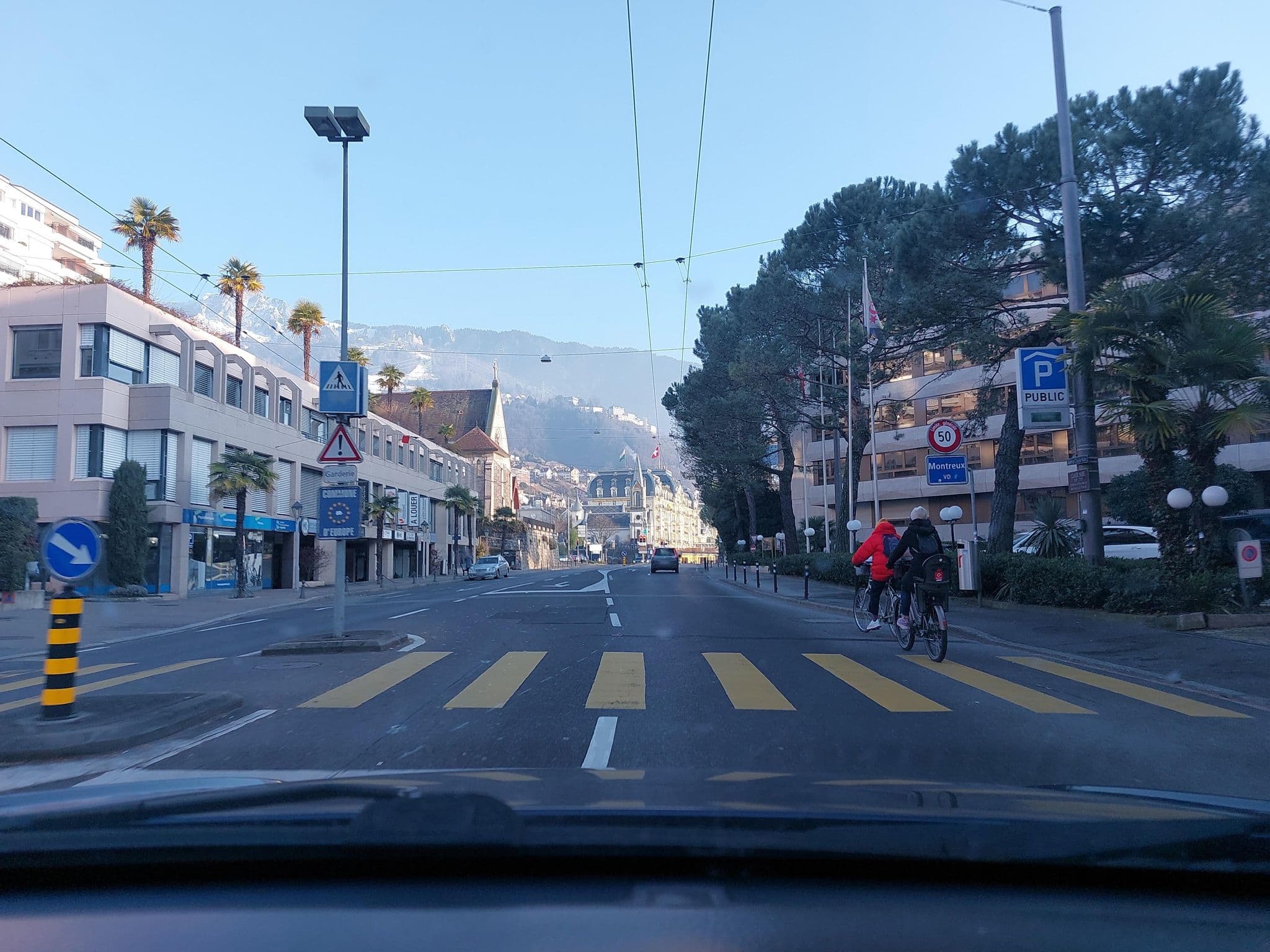 Street view near Royal Plaza Montreux & Spa, Montreux — © Balbenar (CC BY-SA · Mapillary)