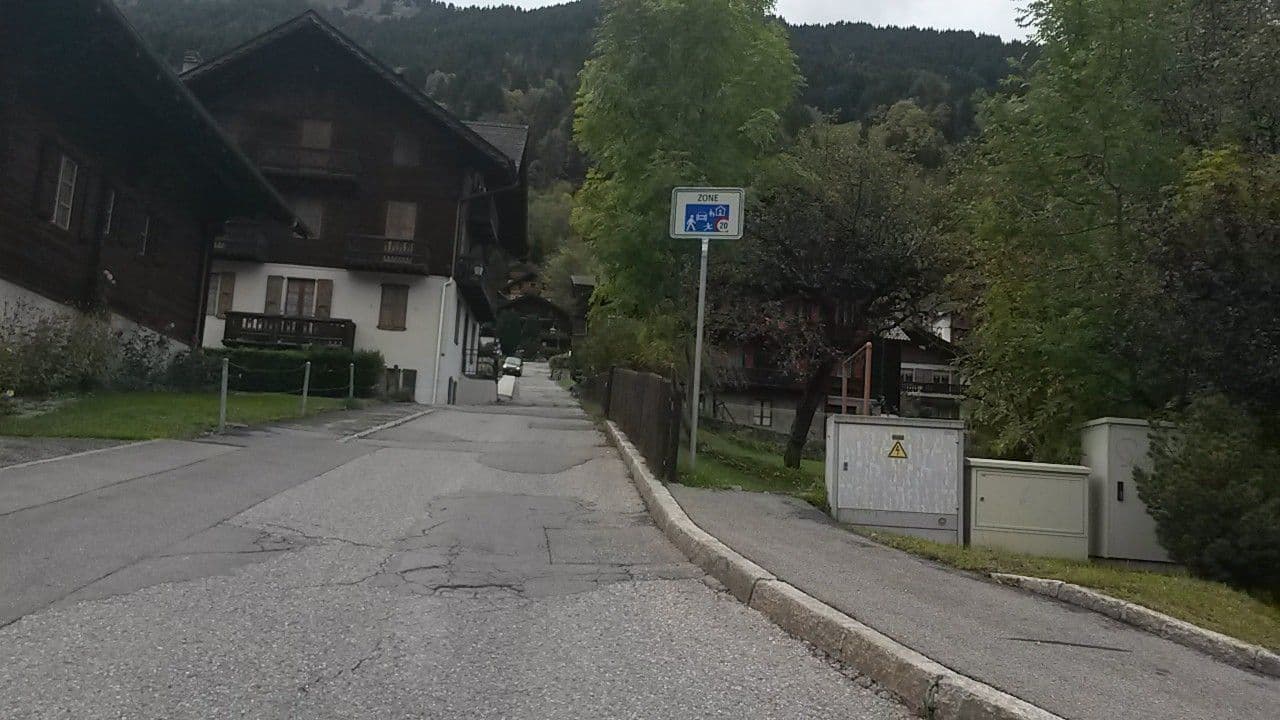 Street view near Apartments Anemone Skifreedom, Champéry — © rebootnow (CC BY-SA · Mapillary)