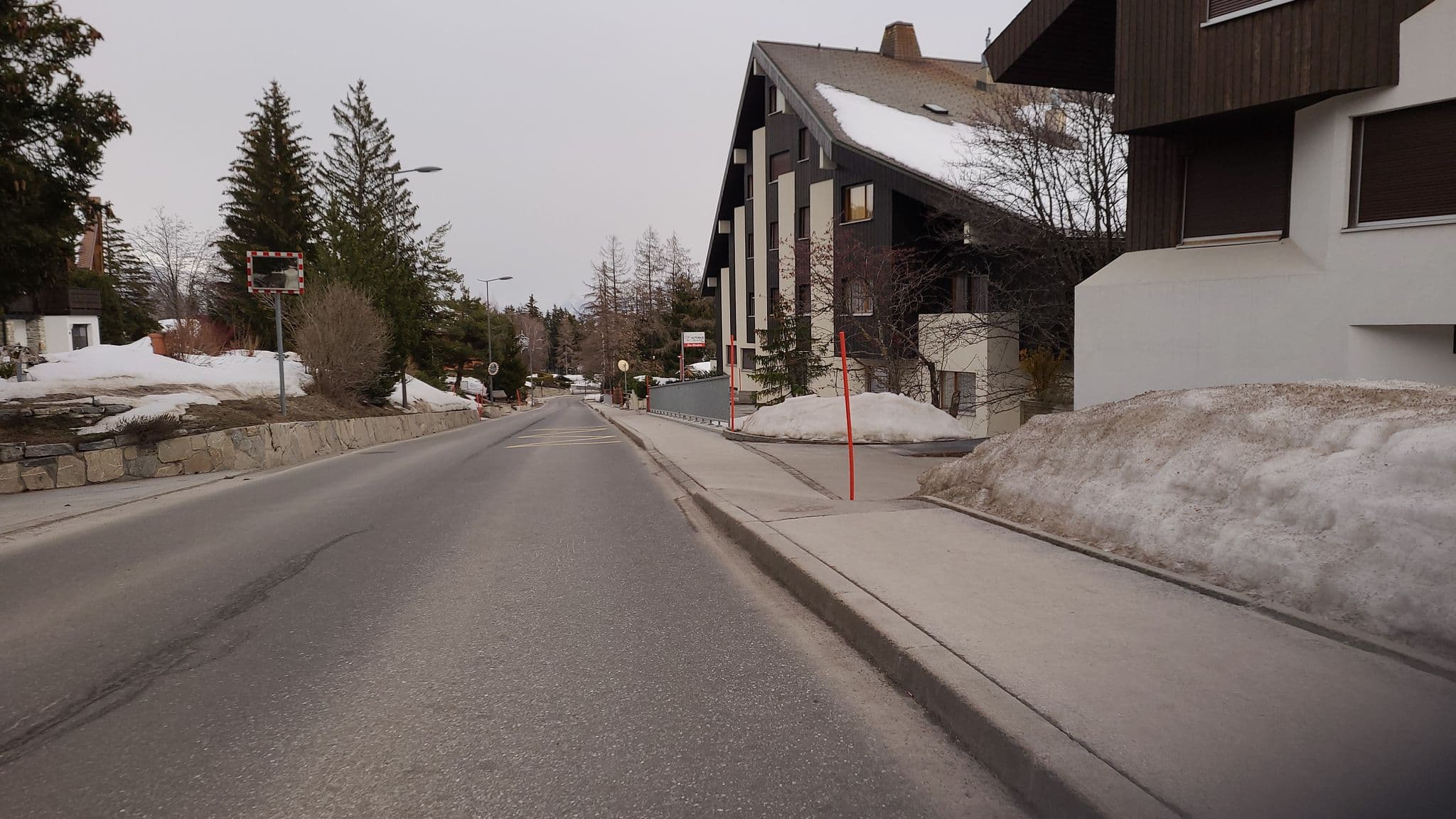 Street view near Golf Bellerive, Crans-Montana — © keigan (CC BY-SA · Mapillary)