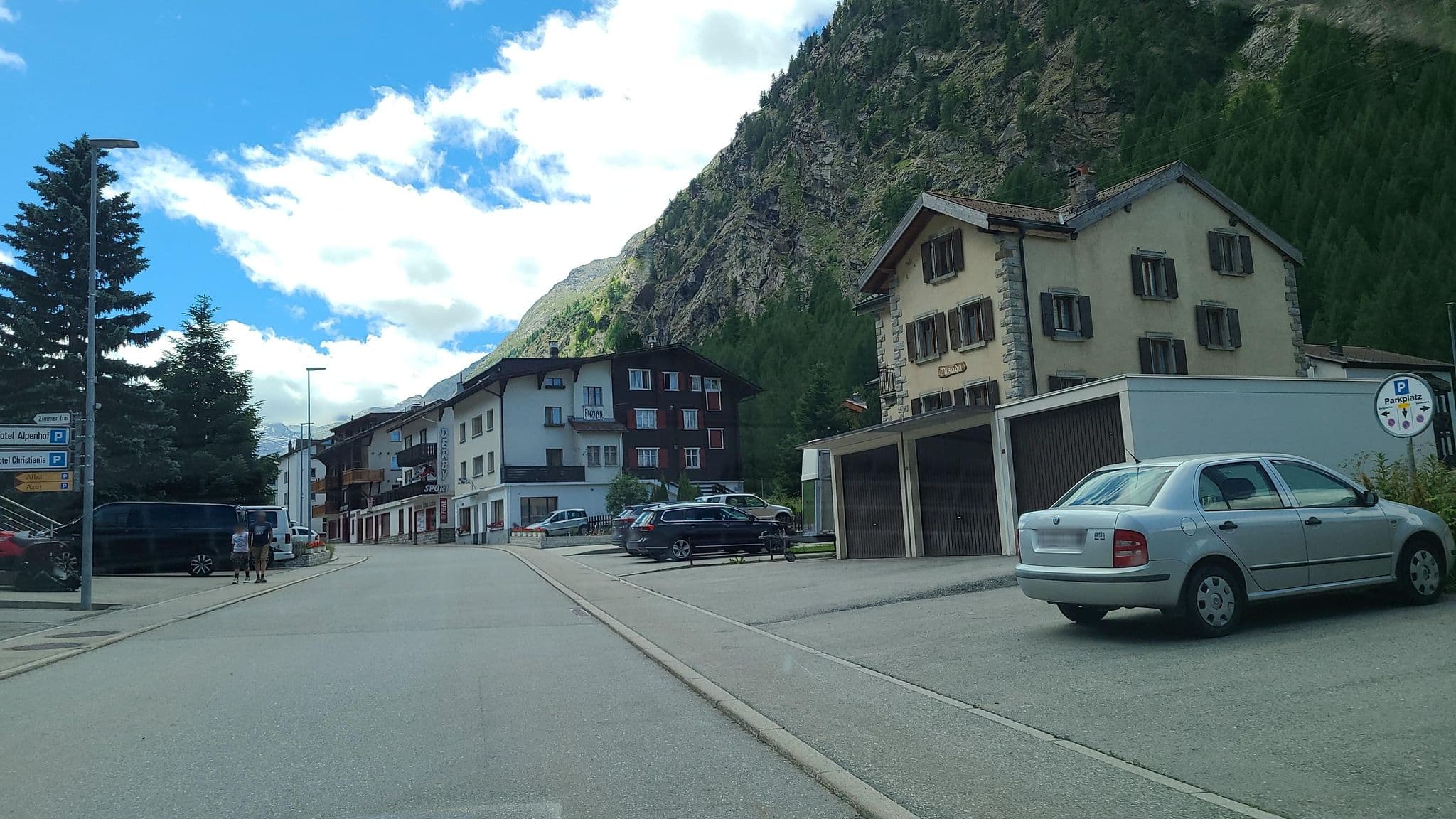Street view near Haus Alba, Saas-Fee — © chrisbeddow (CC BY-SA · Mapillary)