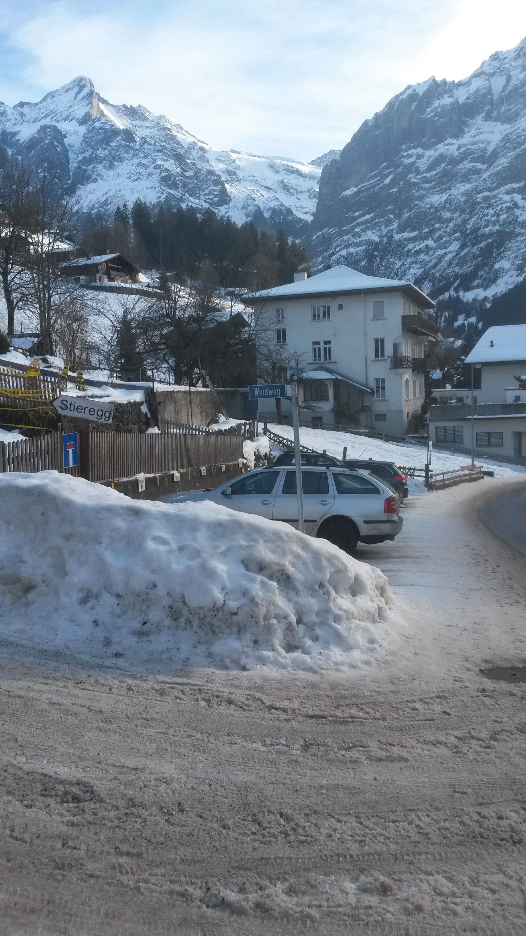 Street view near Apartment Alpenblume - GRIWA RENT AG, Grindelwald — © sennewald63 (CC BY-SA · Mapillary)