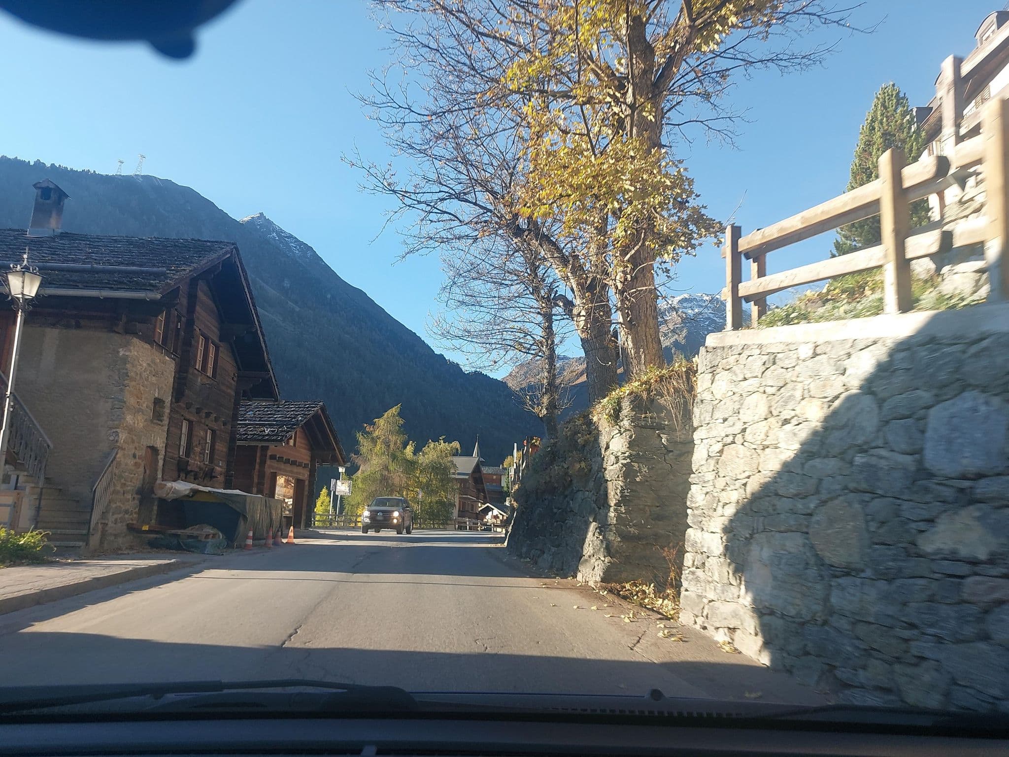 Street view near BnB Altitude Attitude, Evolène — © Balbenar (CC BY-SA · Mapillary)