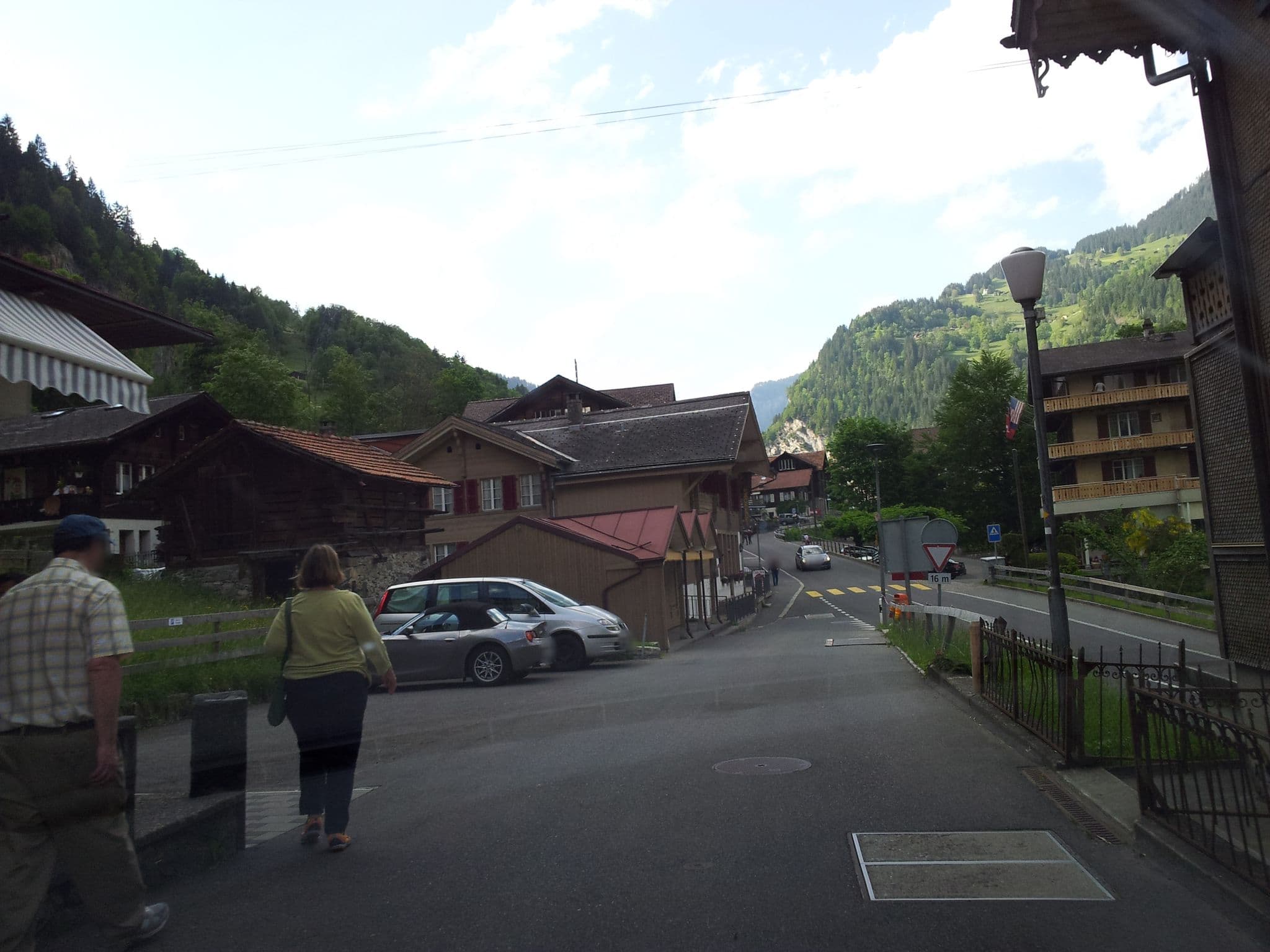 Street view near Hotel Hornerpub, Lauterbrunnen — © sp8962de (CC BY-SA · Mapillary)