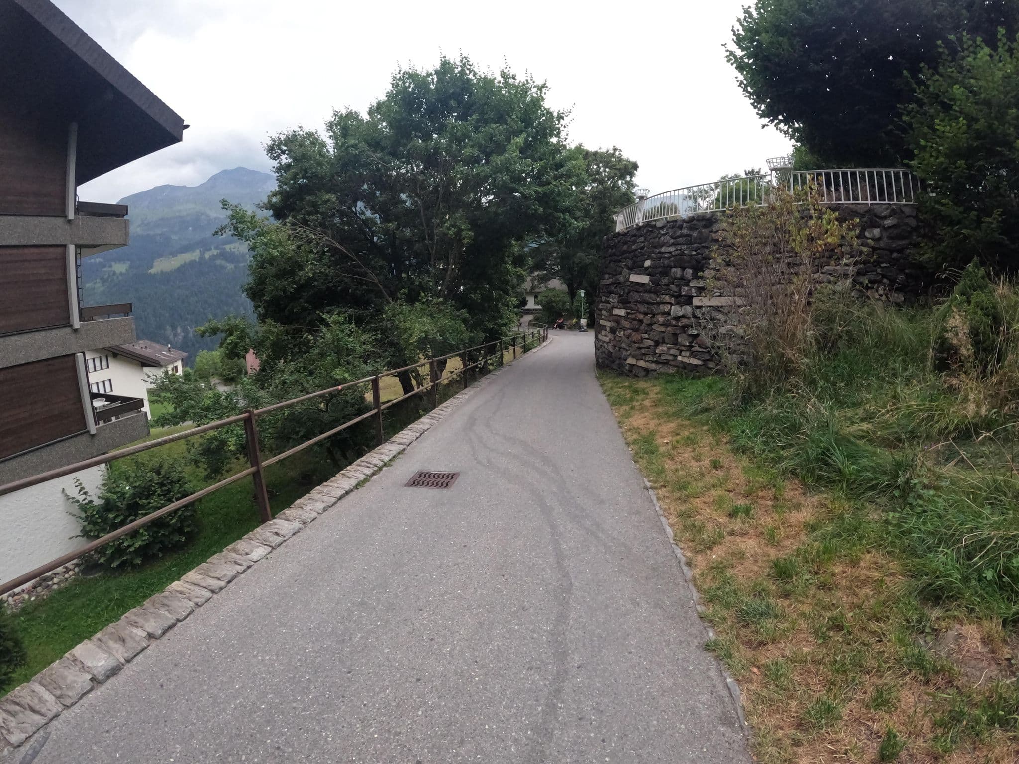 Street view near ClubMed Palace Wengen, Lauterbrunnen — © vinisa (CC BY-SA · Mapillary)