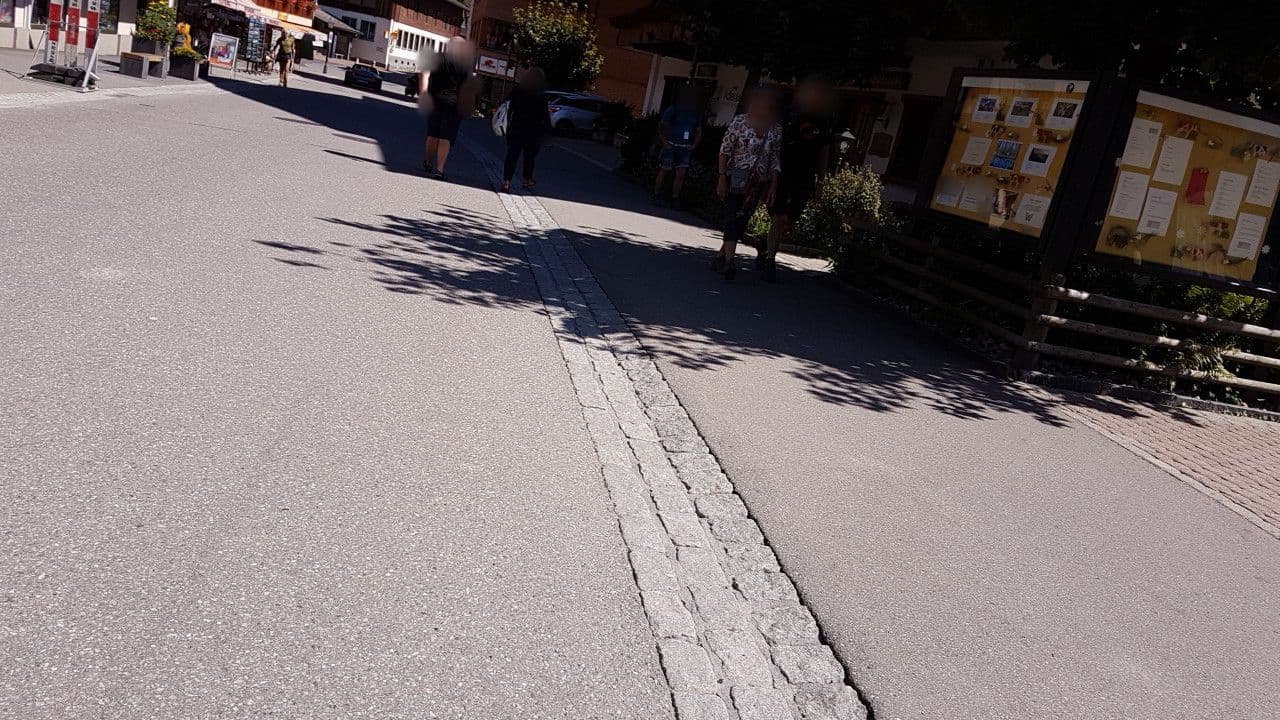 Street view near Adler Adelboden, Adelboden — © trac71 (CC BY-SA · Mapillary)