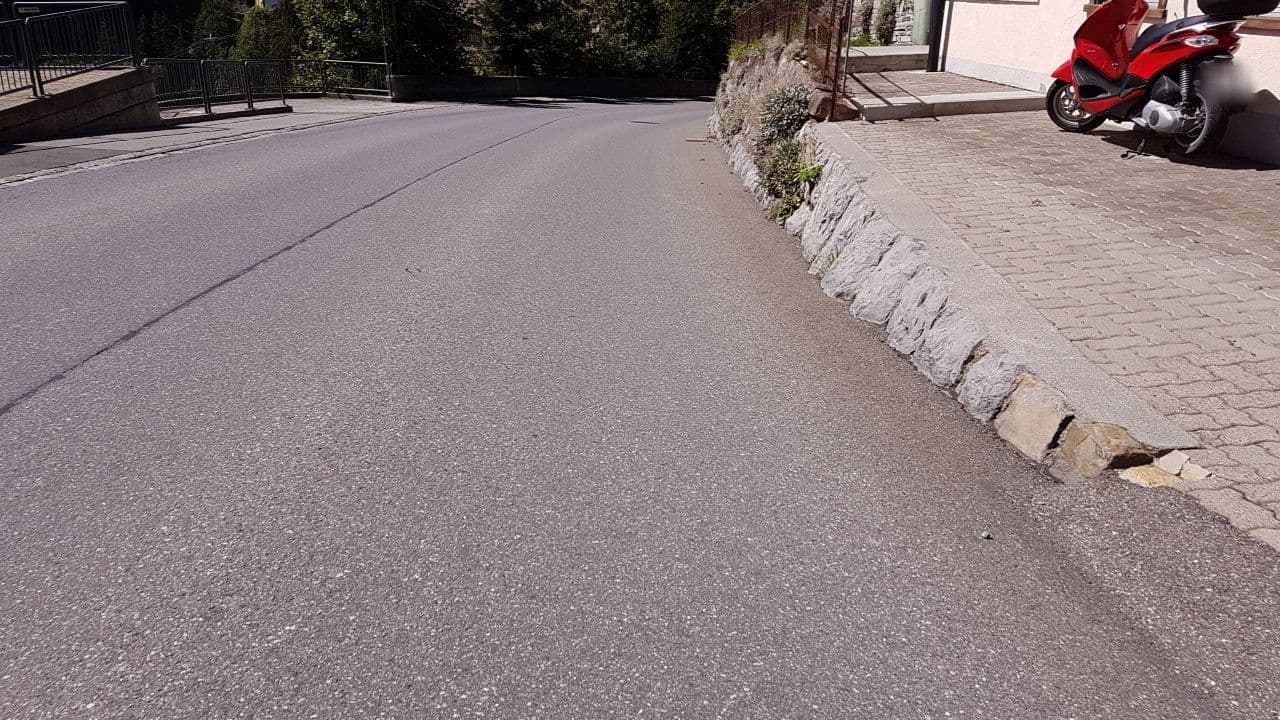Street view near Ferienwohnung Tulbalkein, Adelboden — © trac71 (CC BY-SA · Mapillary)