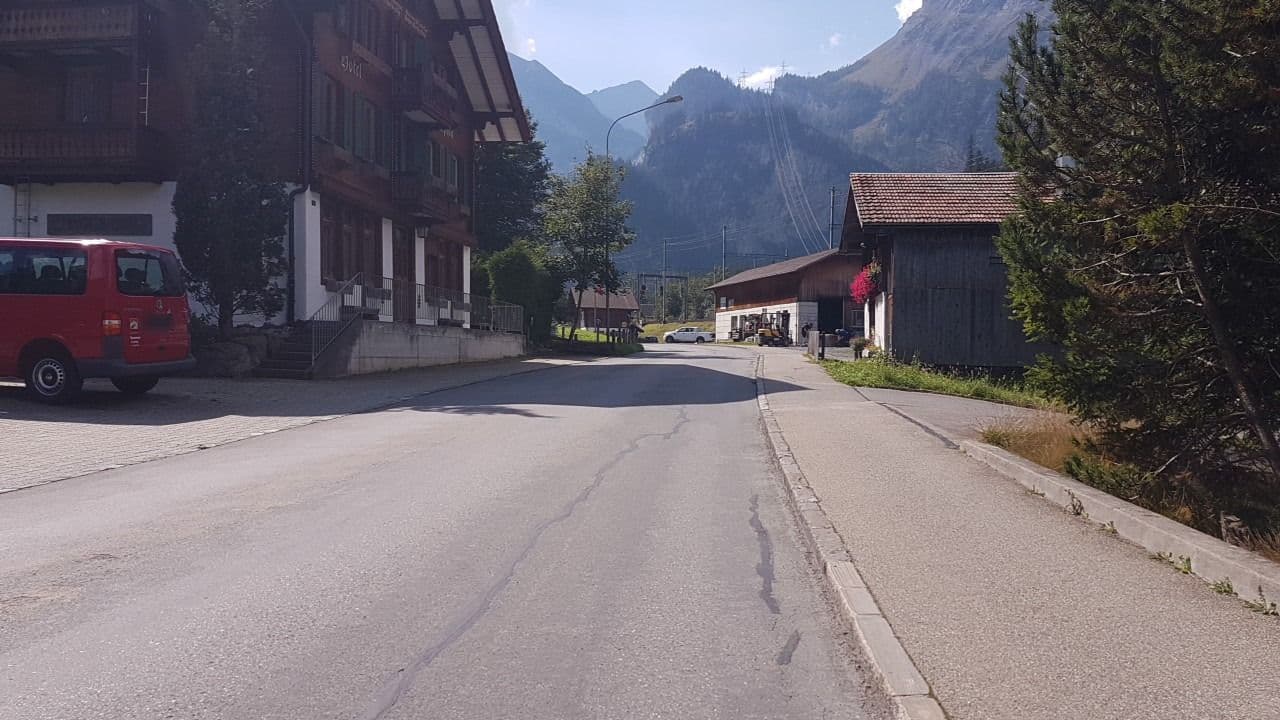Street view near Simplon House, Kandersteg — © trac71 (CC BY-SA · Mapillary)