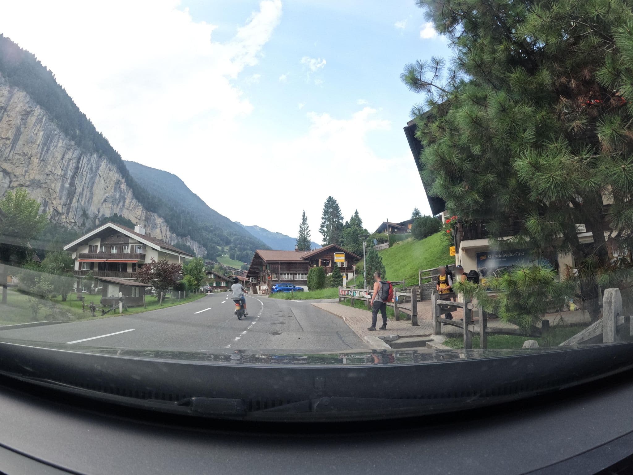 Street view near Apartment Lauterbrunnen, Lauterbrunnen — © vinisa (CC BY-SA · Mapillary)