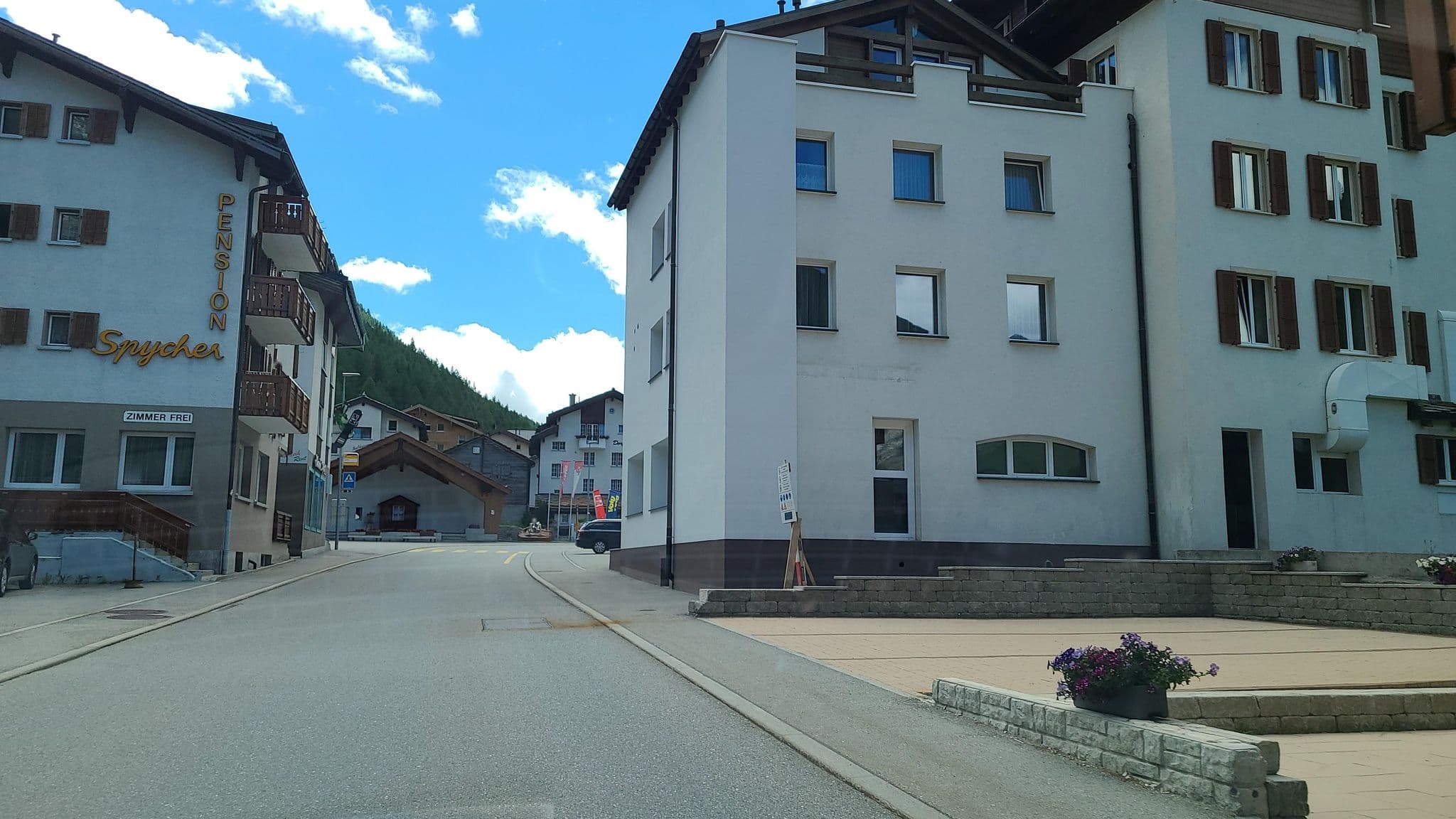 Street view near Ferienhaus Anis, Saas-Fee — © chrisbeddow (CC BY-SA · Mapillary)