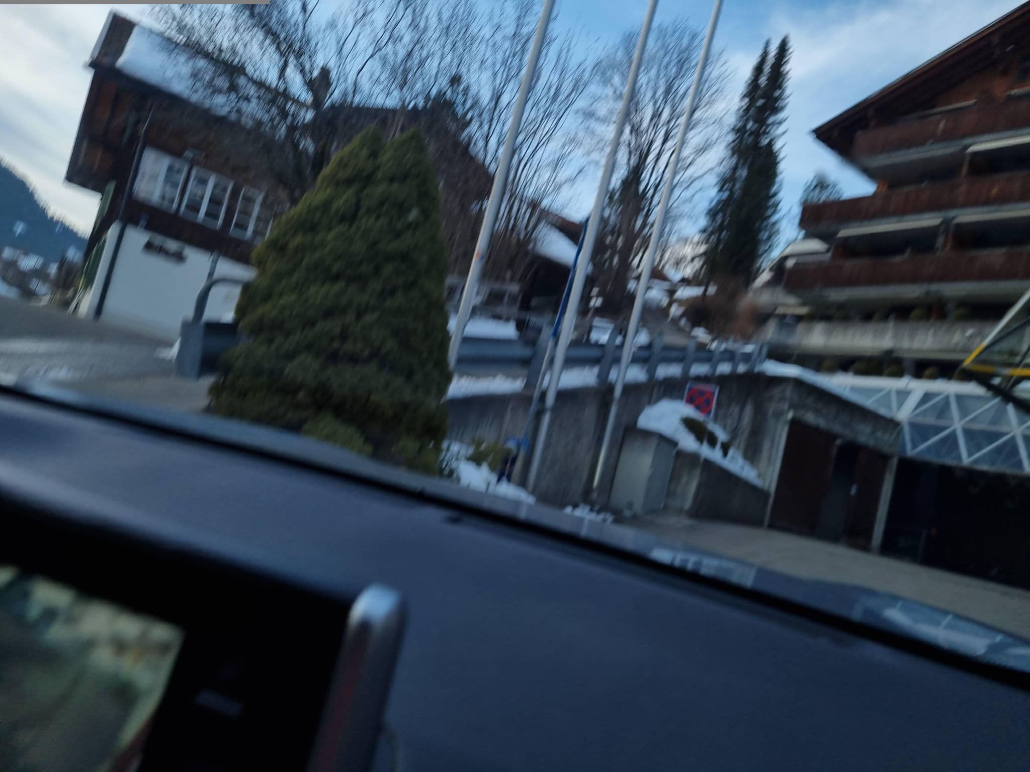 Street view near Hotel Sauvage Grindelwald, Grindelwald — © Yha1 (CC BY-SA · Mapillary)