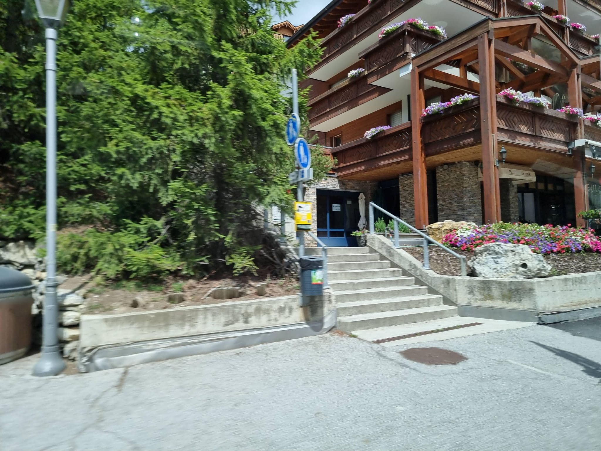 Street view near Crans Cozy House, Crans-Montana — © mapfool (CC BY-SA · Mapillary)