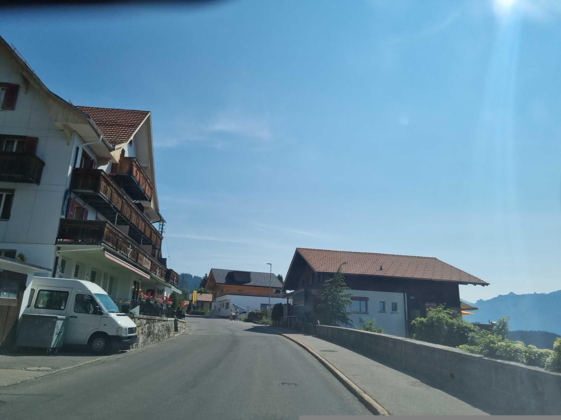 Street view near Hotel Favorita, Beatenberg — © Yha1 (CC BY-SA · Mapillary)
