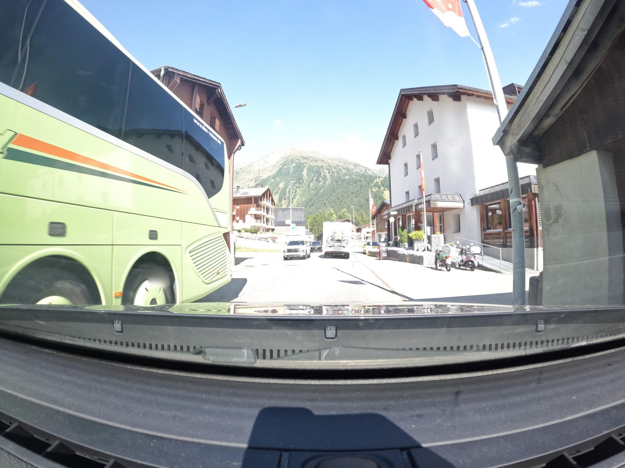 Street view near Furka Hotel Oberwald, Airolo — © vinisa (CC BY-SA · Mapillary)