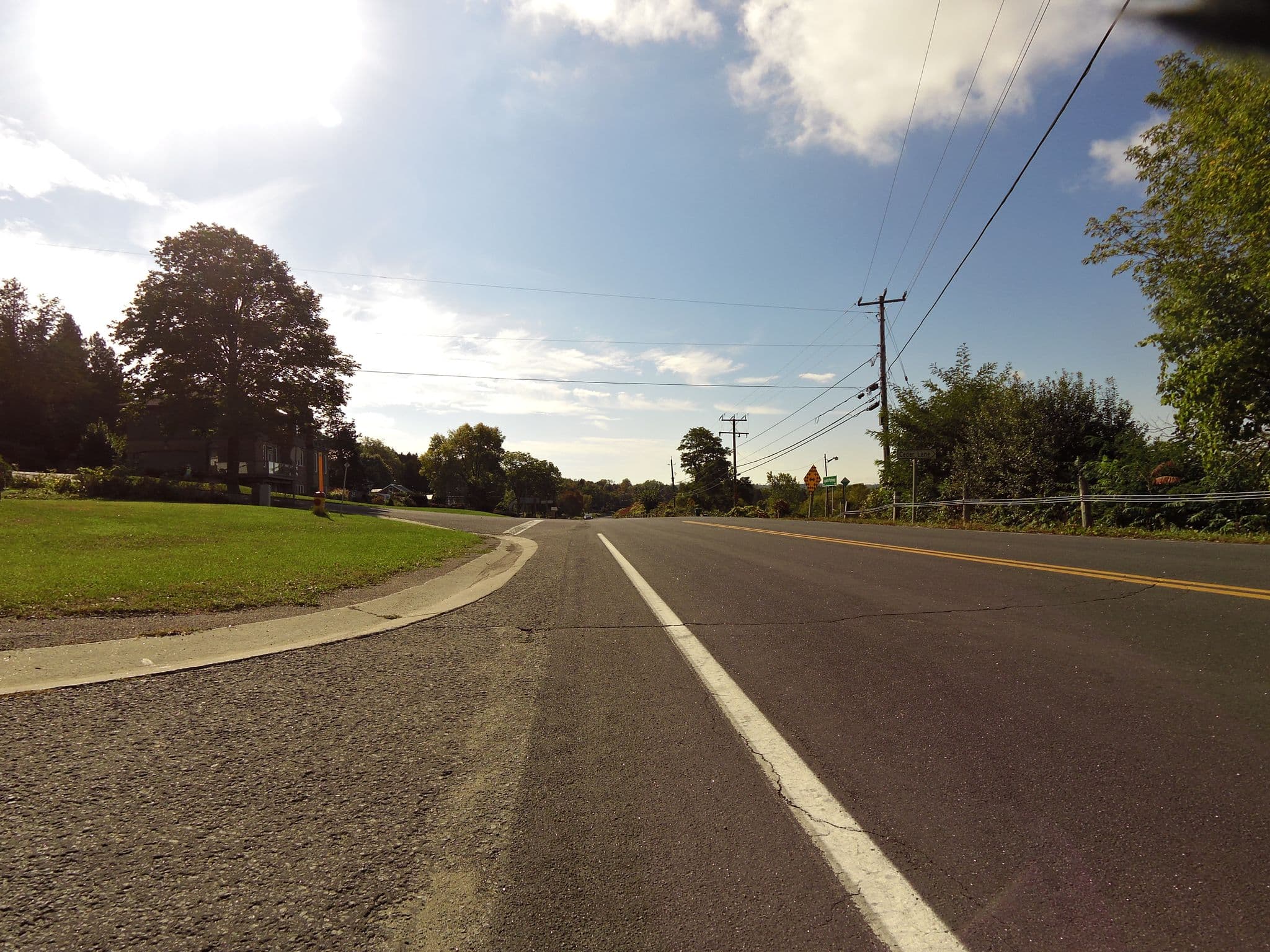 Street view near The June Motel, Picton — © hshearer (CC BY-SA · Mapillary)
