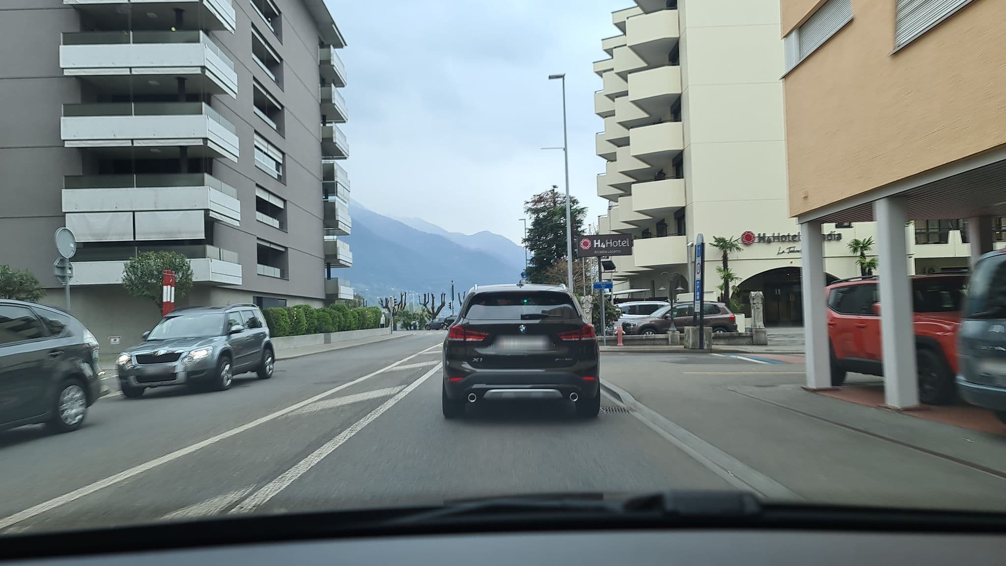 Street view near Apartment Condominio Varesi Locarno, Locarno — © alexanderar (CC BY-SA · Mapillary)