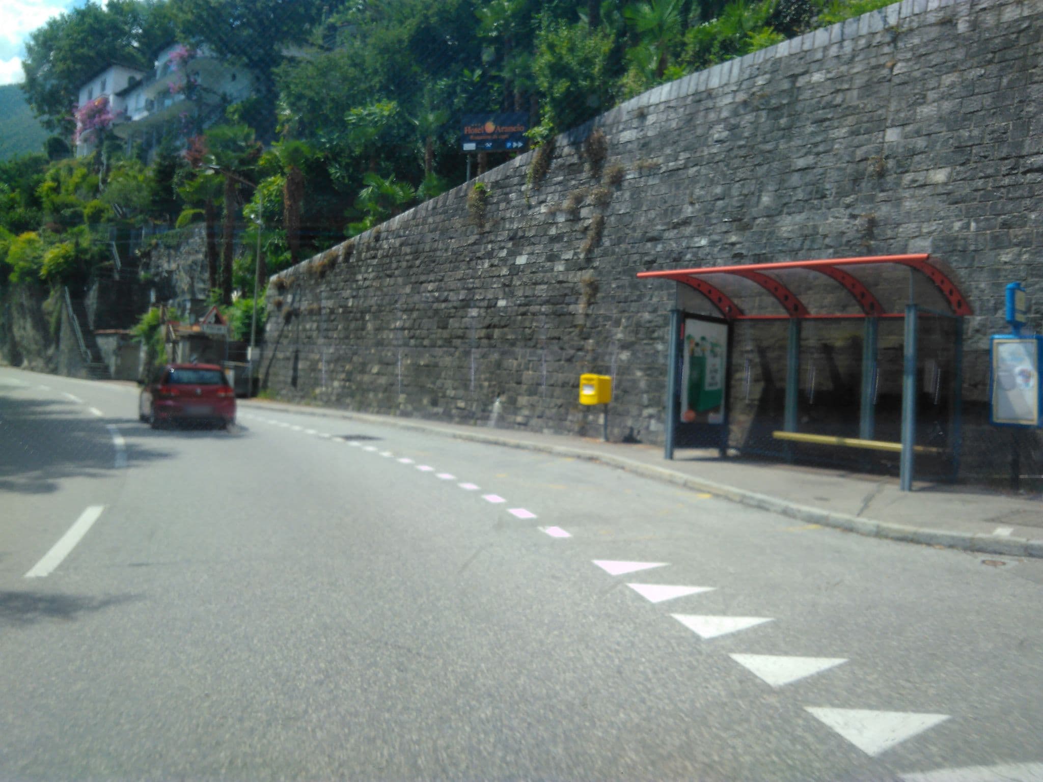 Street view near Albergo Arancio Moscia, Ascona — © mknight (CC BY-SA · Mapillary)
