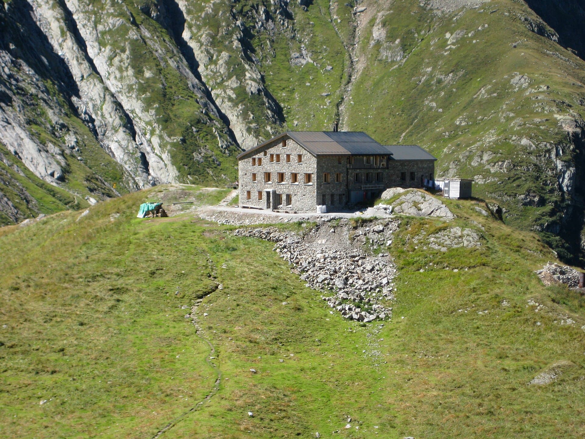 Terrihütte (via Wikimedia Commons, Public domain)