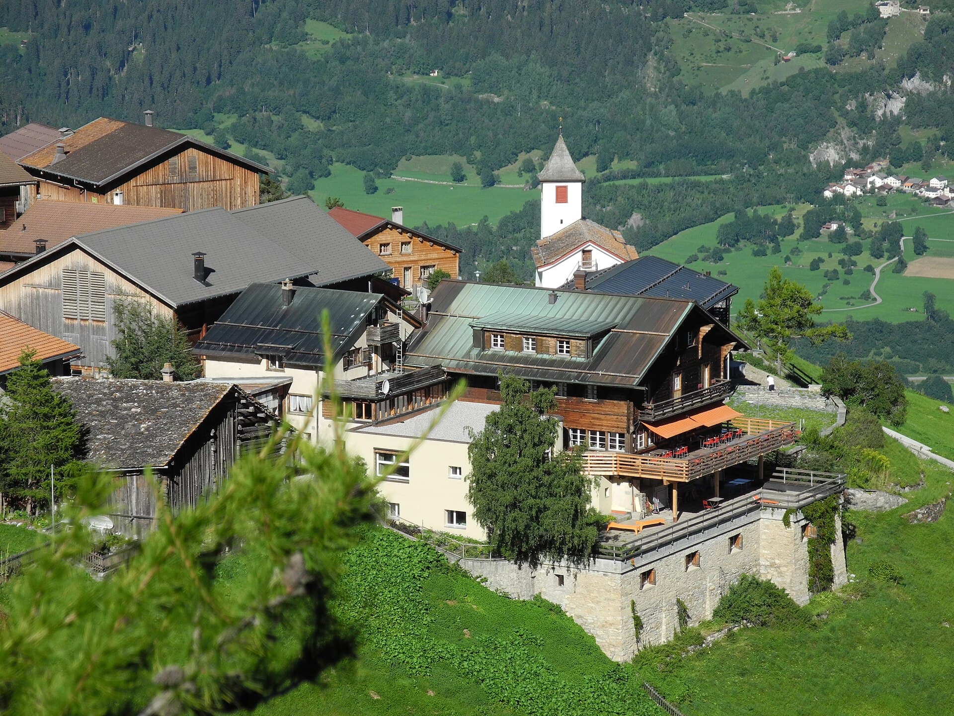 Center da Capricorns (via Wikimedia Commons, CC BY-SA 4.0)