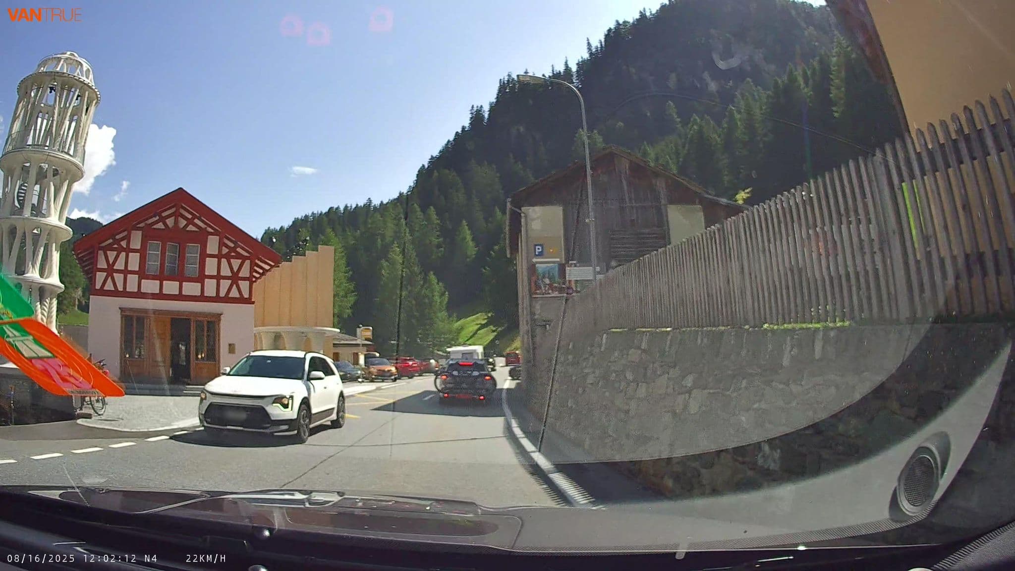 Street view near hotel löwen, St. Moritz — © fcignat (CC BY-SA · Mapillary)
