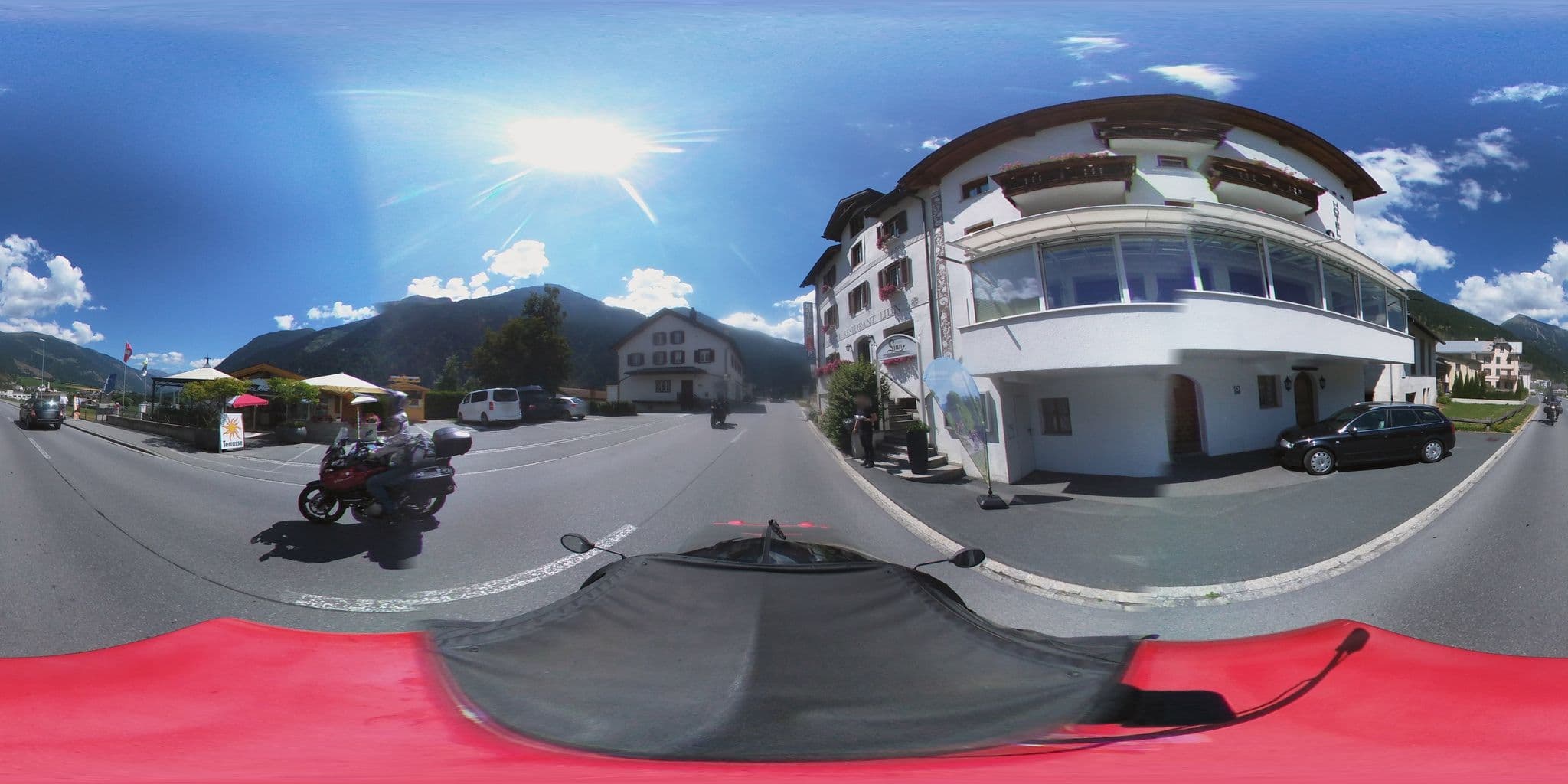 Street view near Wellnesshotel Liun, Scuol — © beat (CC BY-SA · Mapillary)
