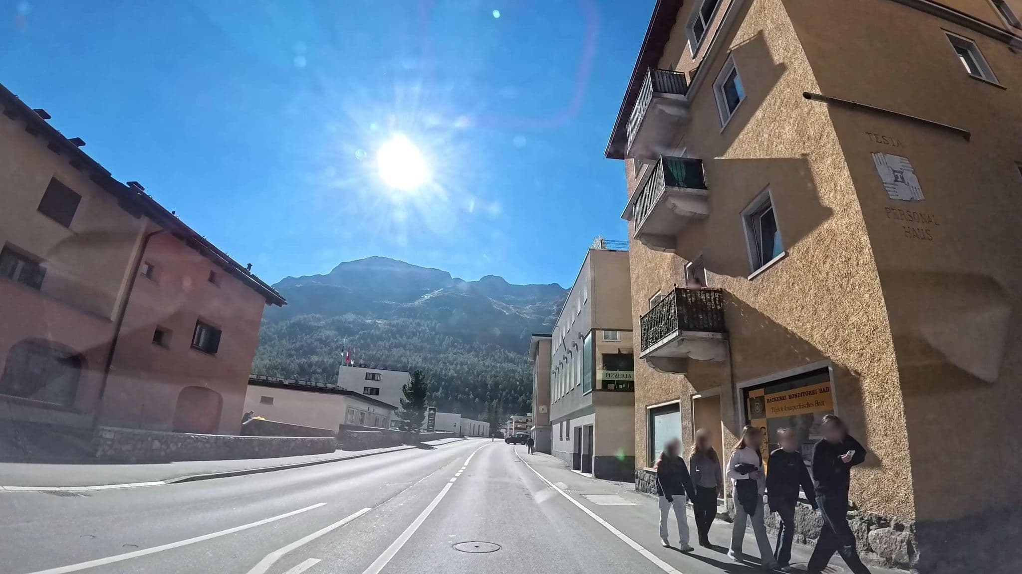 Street view near Chesa Ludains, St. Moritz — © voyage-hors-saison (CC BY-SA · Mapillary)