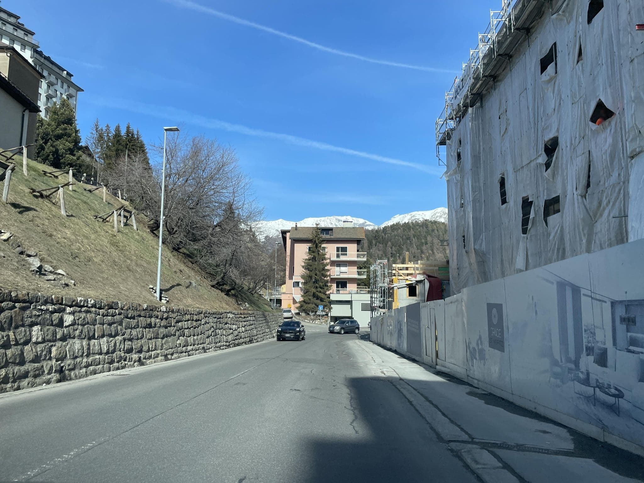 Street view near Grace Hotel, St. Moritz — © u001 (CC BY-SA · Mapillary)